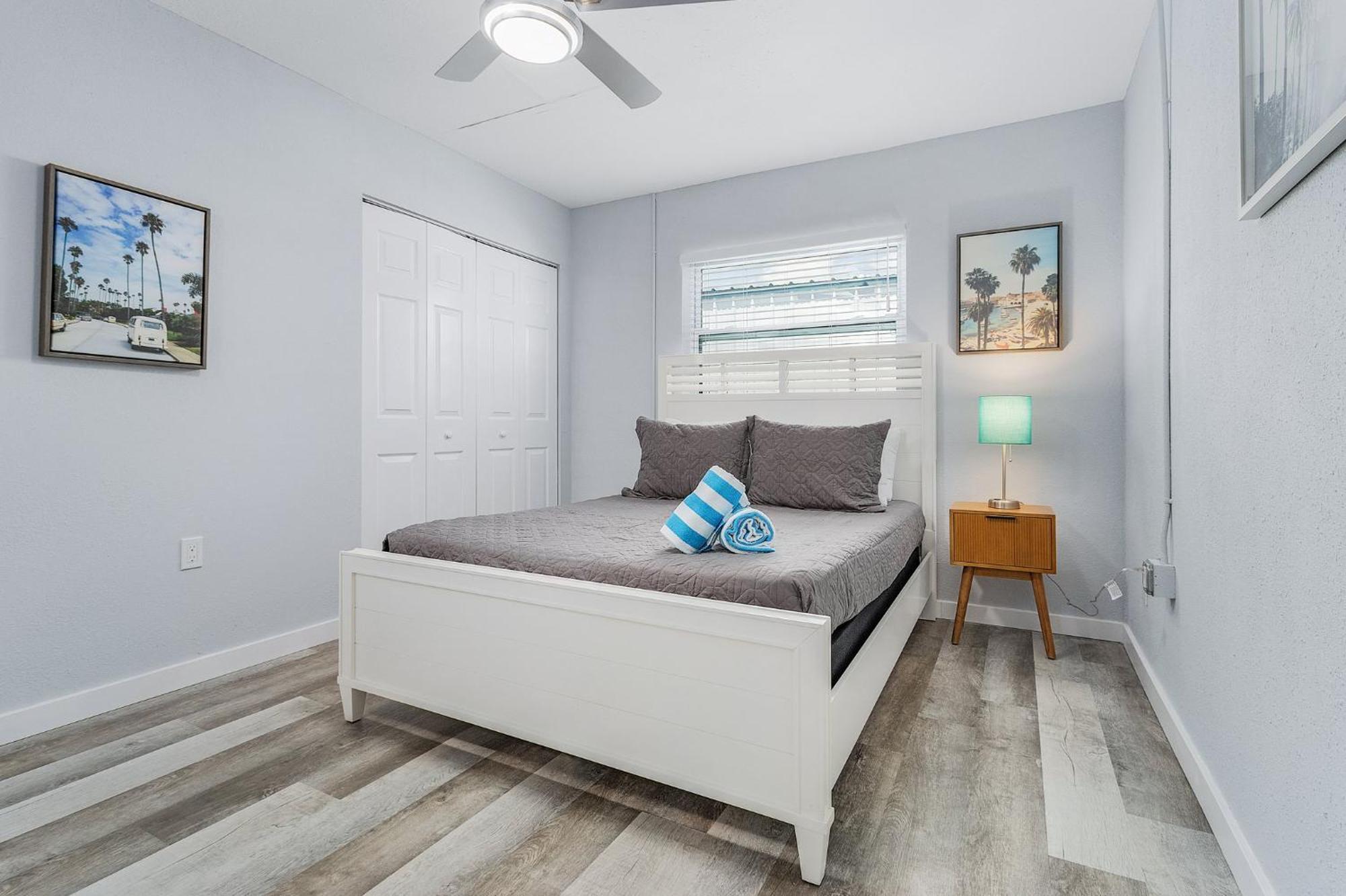 Dune Our Thing Manor: 8br Retreat W/ Pool & Fort Myers Beach
