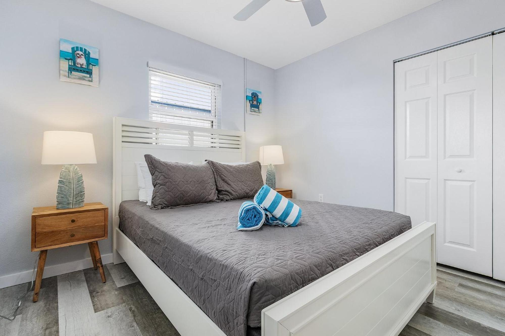 Holiday home Dune Our Thing Manor: 8br Retreat W/ Pool & *