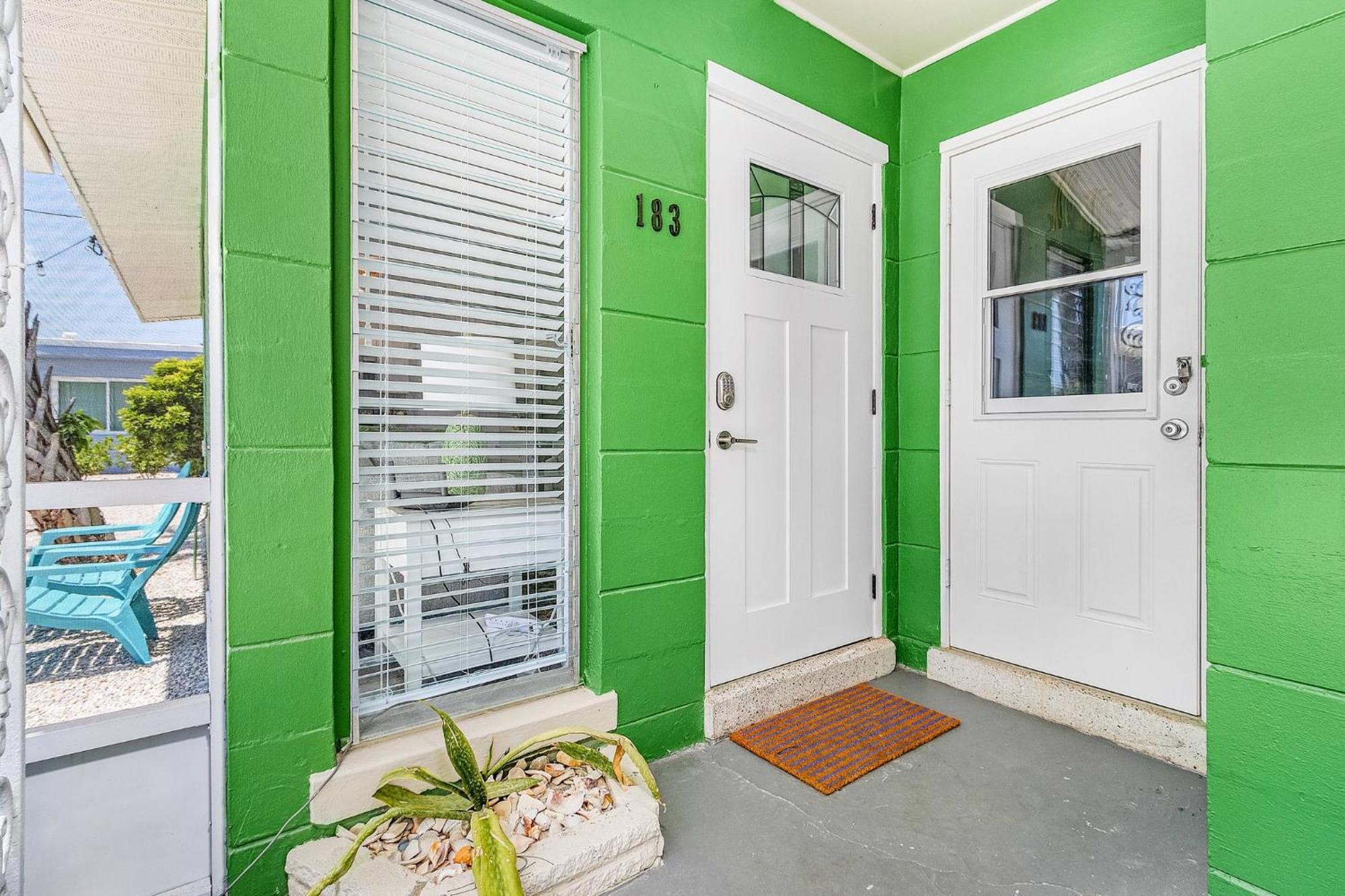 Dune Our Thing Manor: 8br Retreat W/ Pool & * Fort Myers Beach
