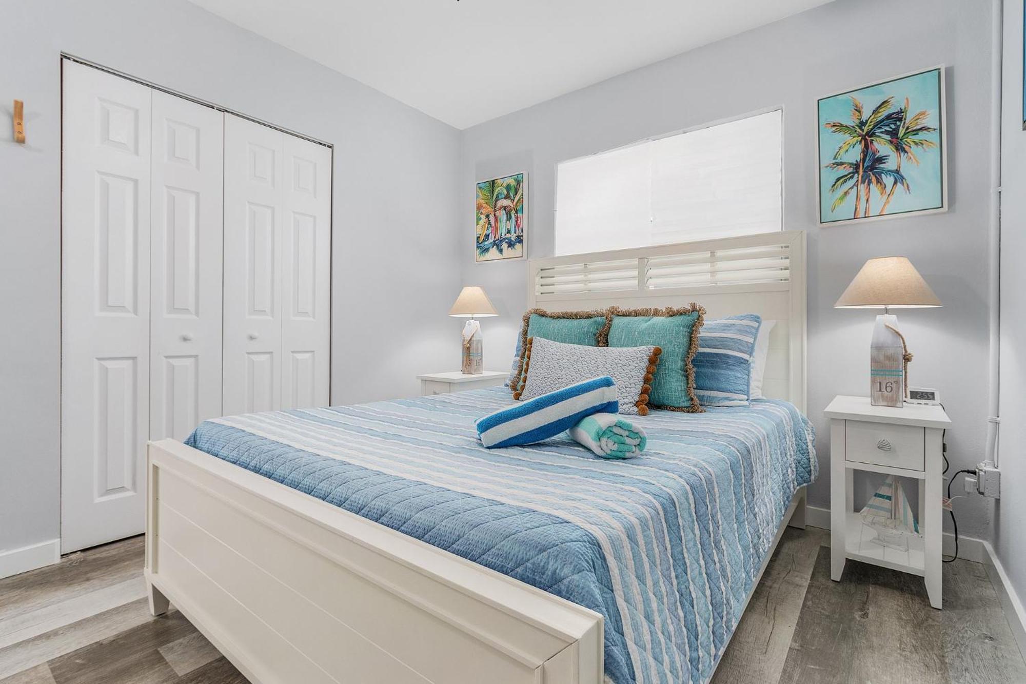 Spacious 4br Duplex: Pool, Access & Bbq Area Fort Myers Beach