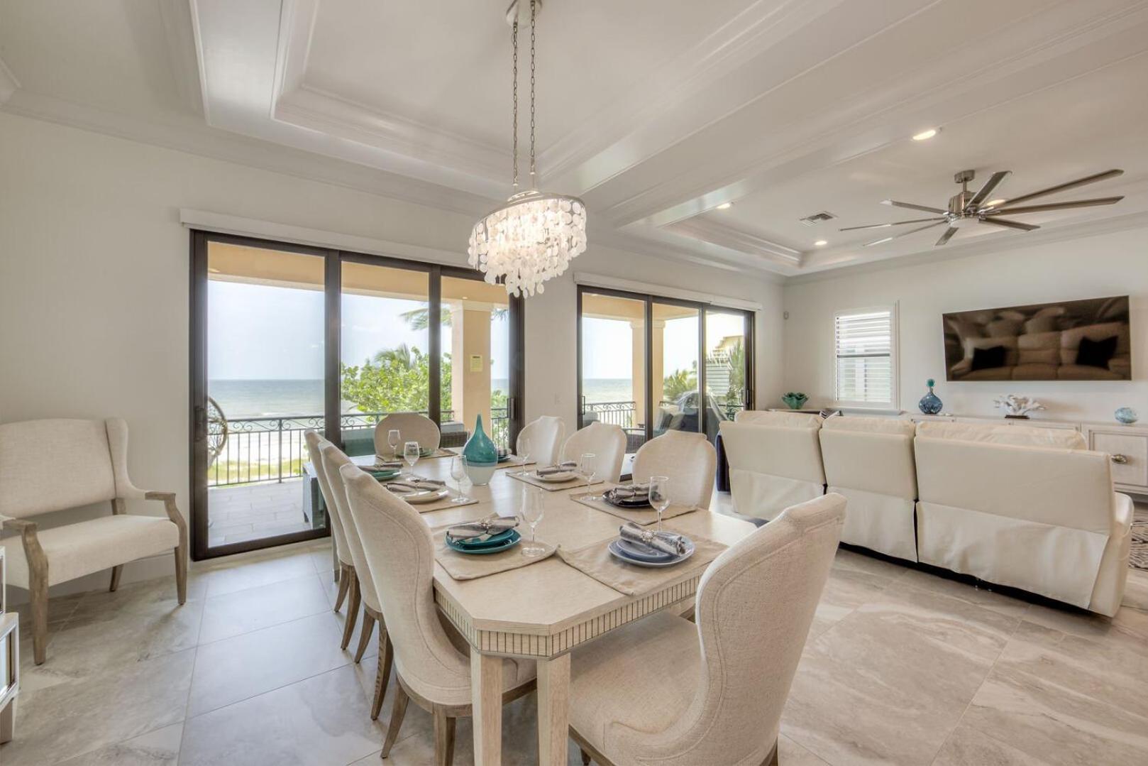 Big Kahuna Oasis: 10br, Pools & Access * Fort Myers Beach