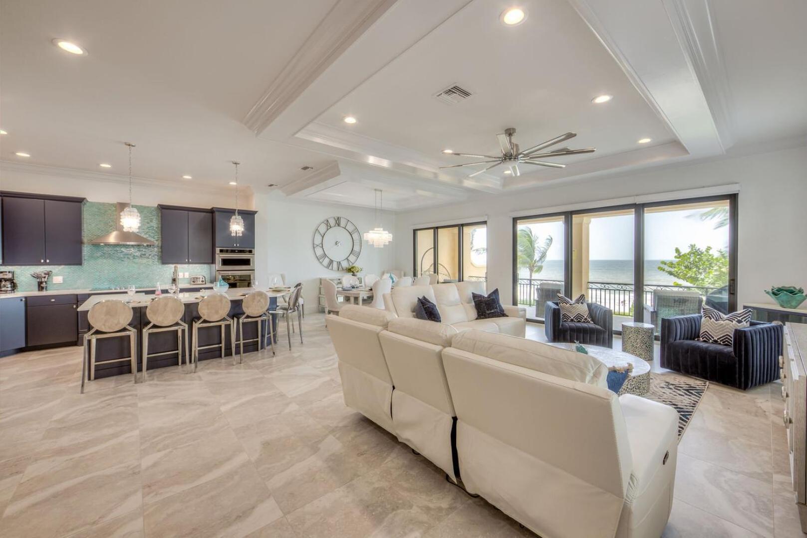 Big Kahuna Oasis: 10br, Pools & Access Holiday home Fort Myers Beach