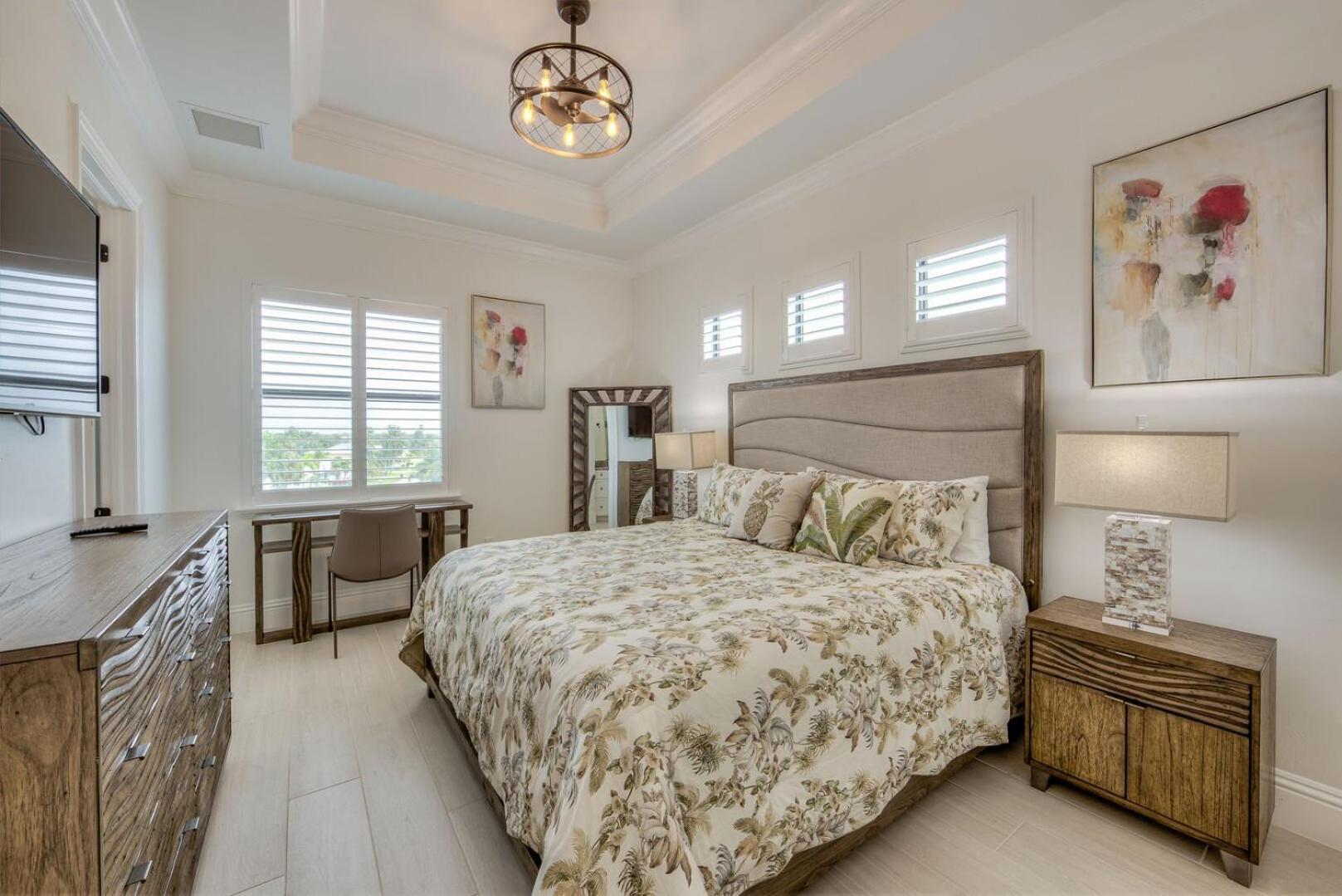 Big Kahuna Oasis: 10br, Pools & Access Holiday home Fort Myers Beach