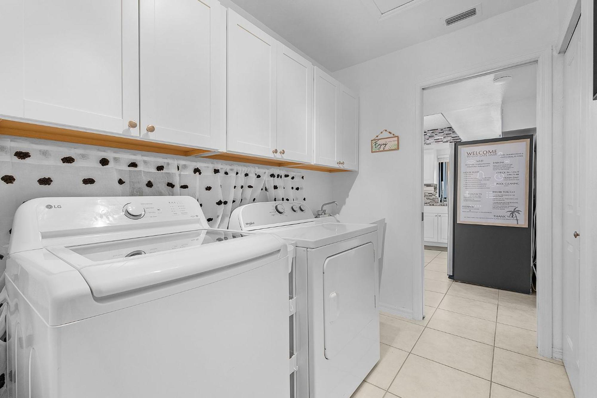 Waterfront Living, Dock, Heated Pool & - Gulf Gate Oasis - Roelens * Cape Coral