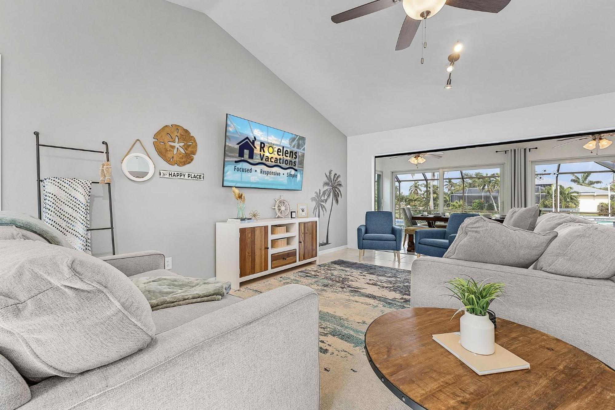 Waterfront Living, Dock, Heated Pool & - Gulf Gate Oasis - Roelens Holiday home *
