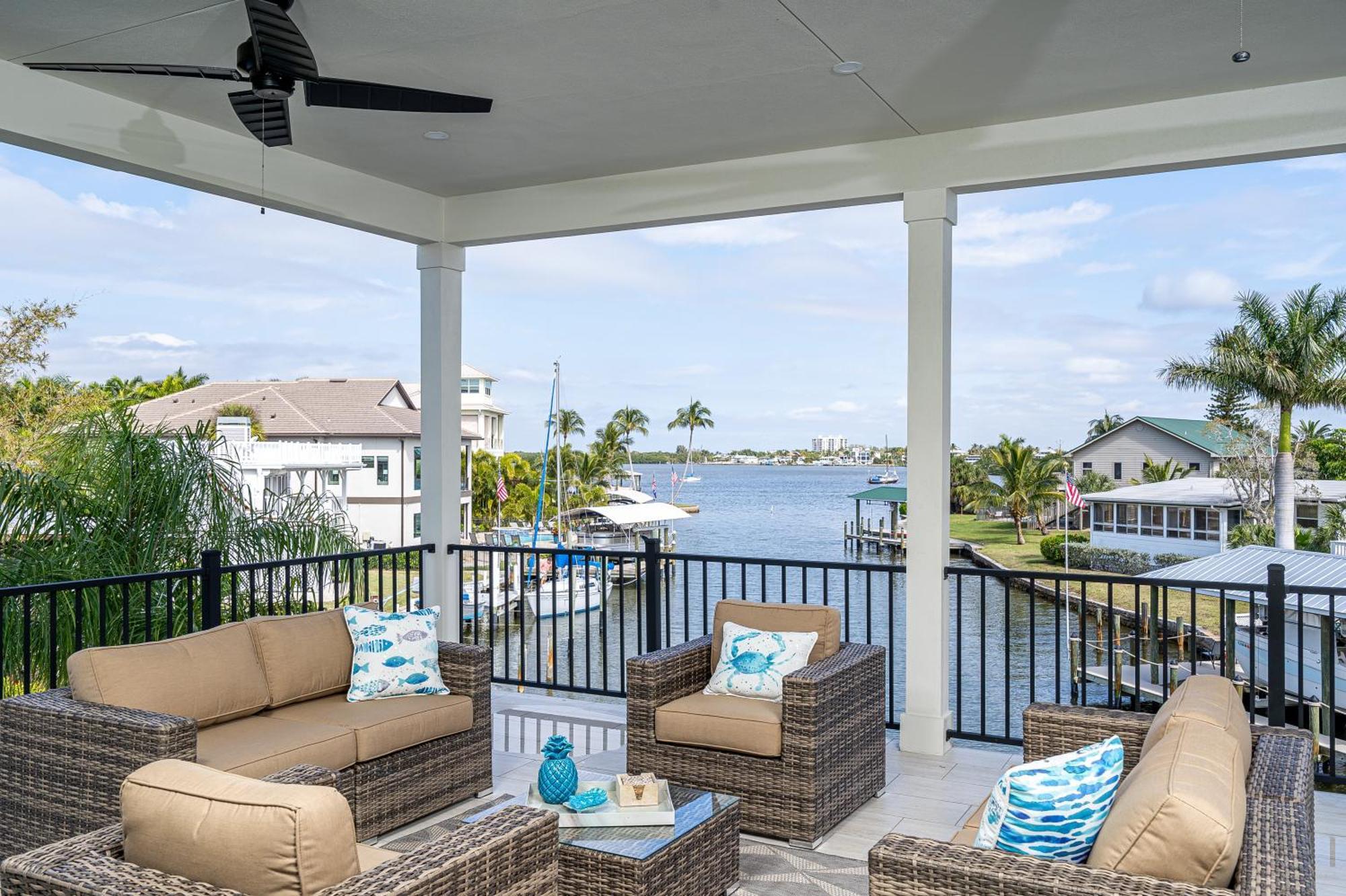 Bliss On The Bay: 5br Oasis W/ Pool, & Views