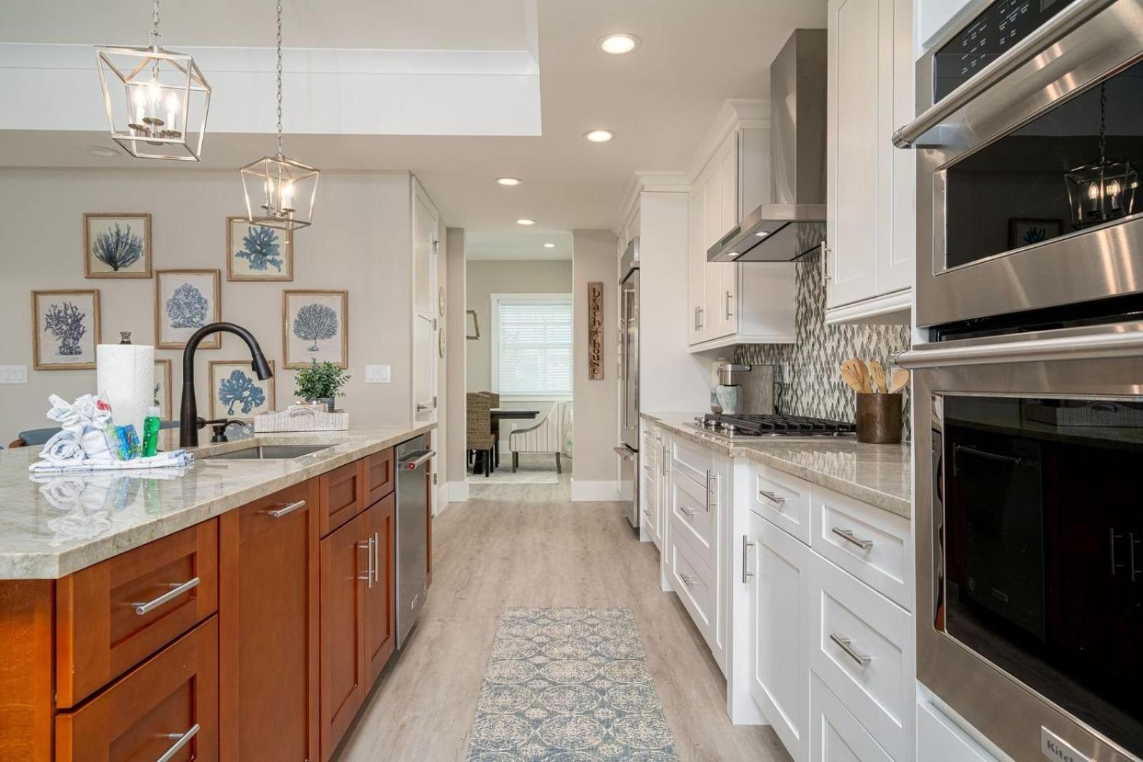 Holiday home Beach-to-bay 5br: Pool, Spa, Gulf Views, Elevator