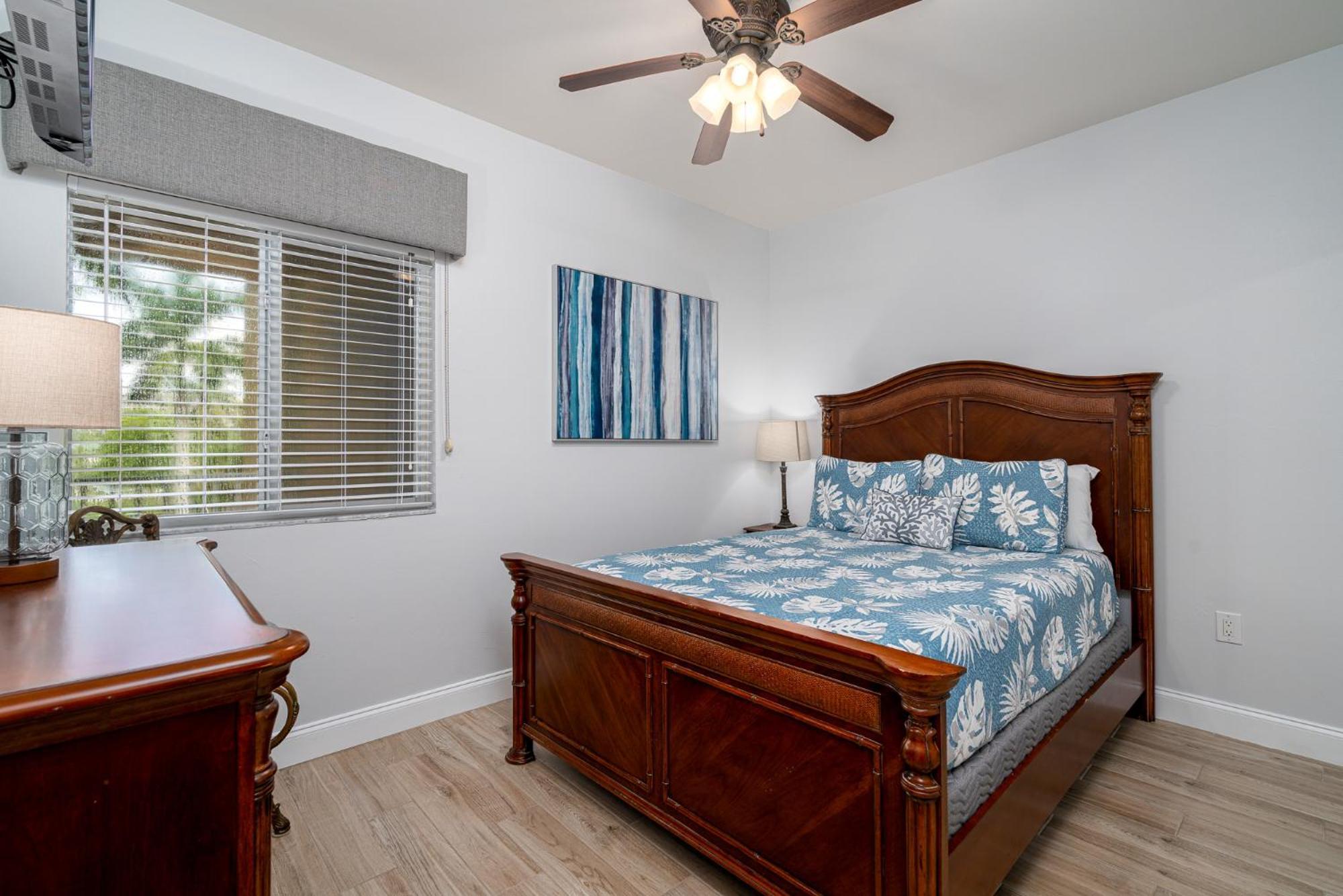 Bella Condo: Pool, & Walk To Holiday home Fort Myers Beach