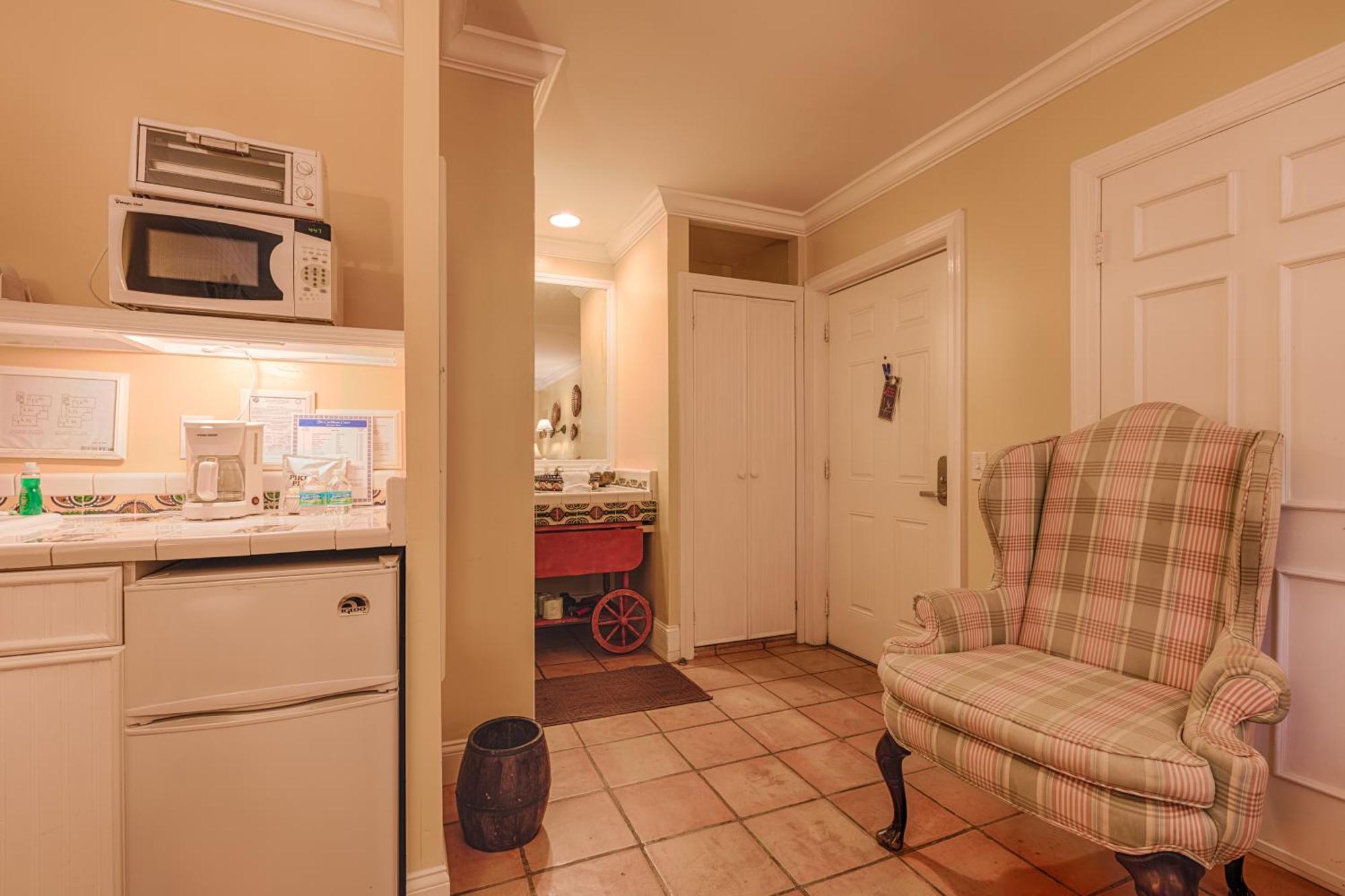 The Caribbean Court Boutique Hotel Vero Beach