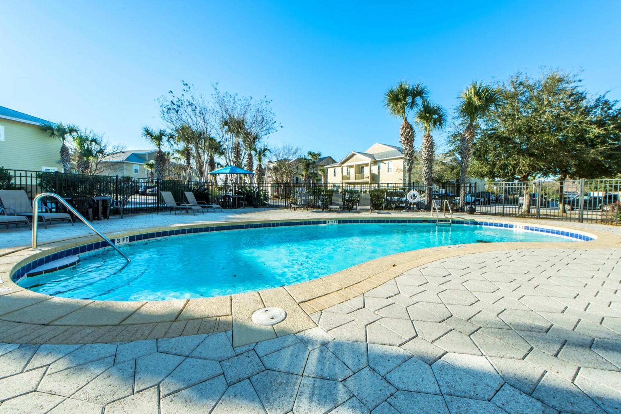 Topsail Village 422 Apartment *