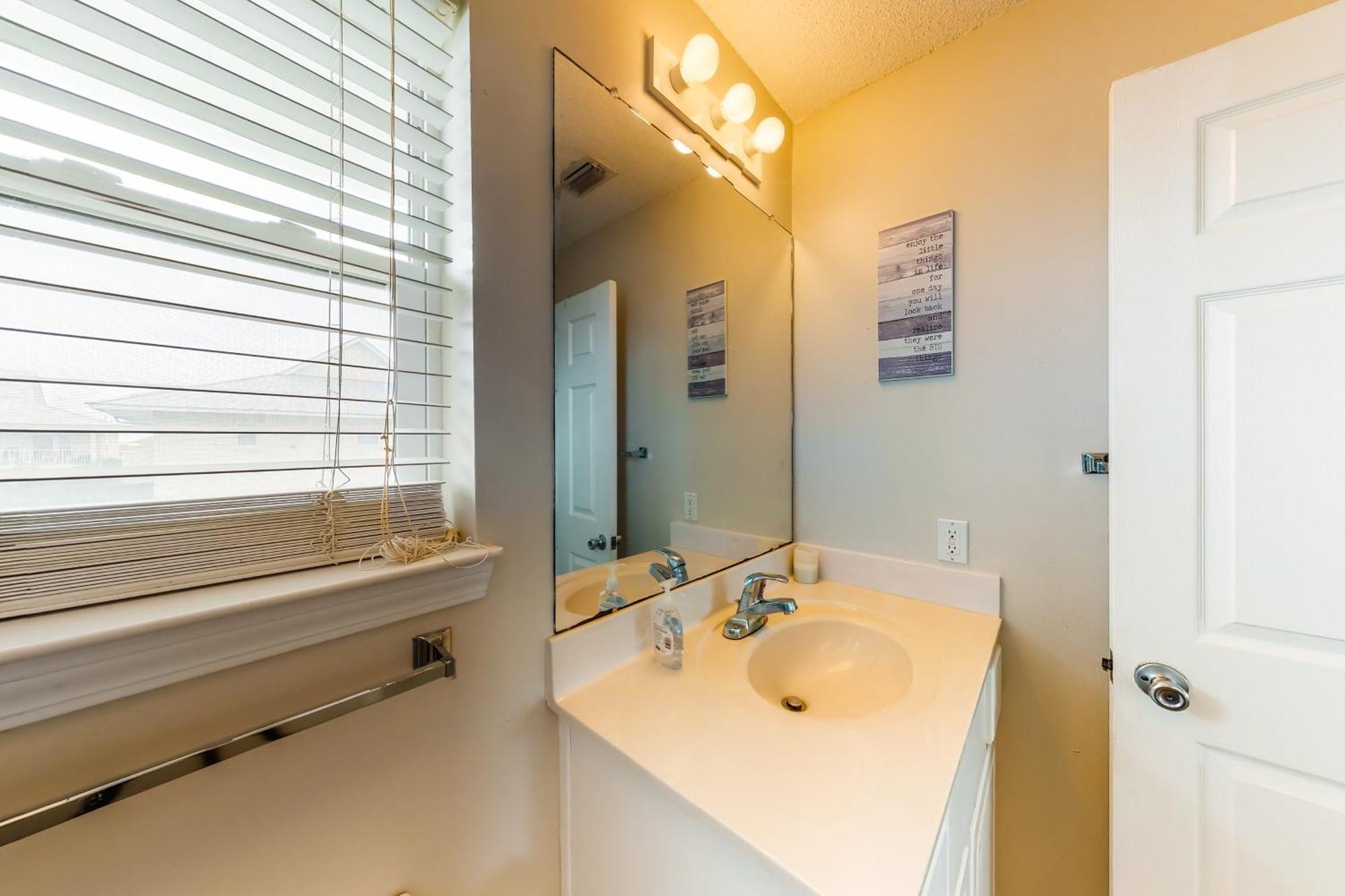 Gulf Island Apartment *