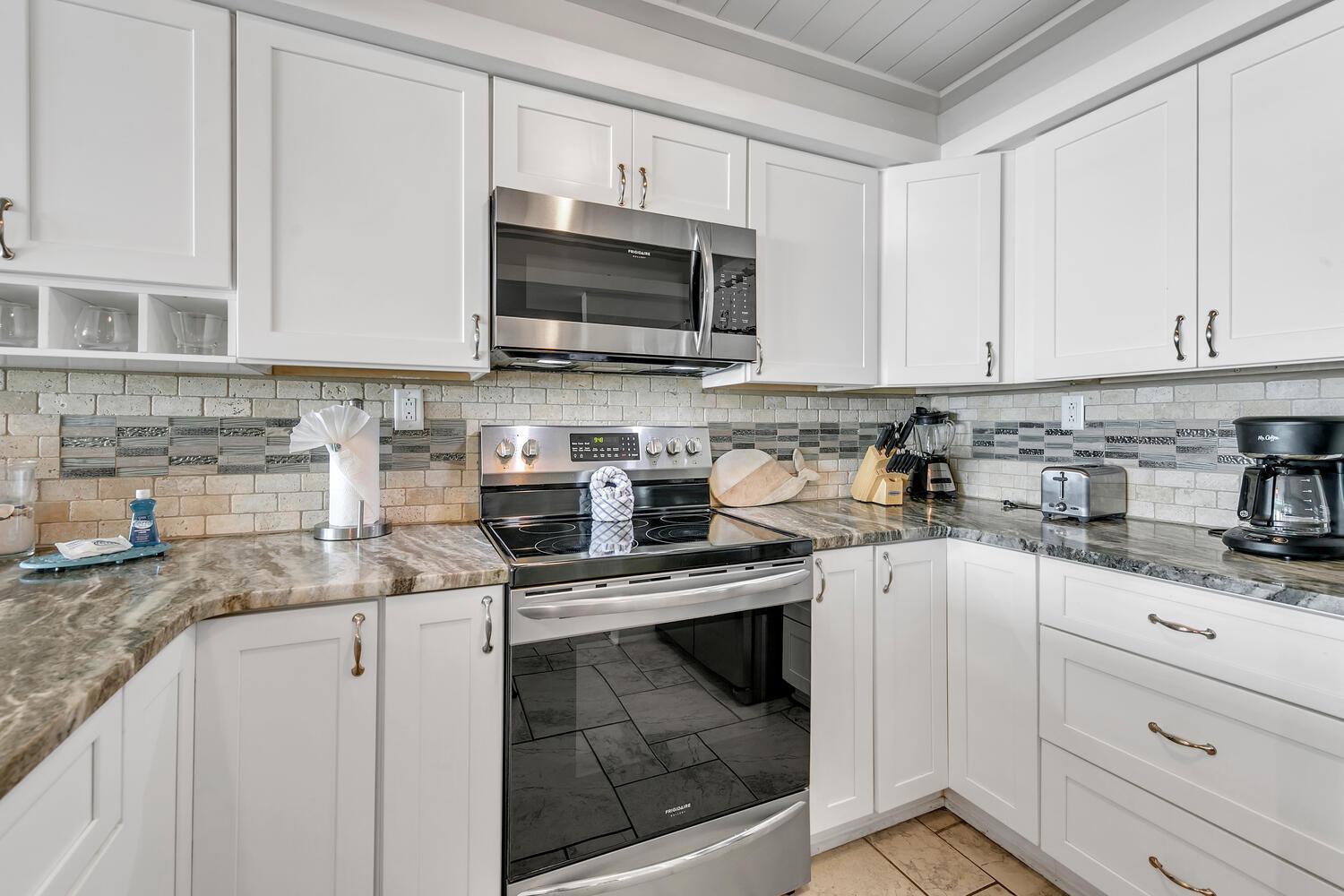 The Shores Townhome #116 * Laguna Beach