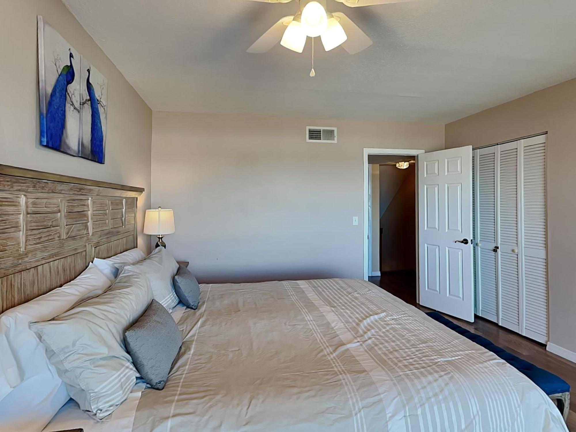 Starboard Light 1 Apartment *