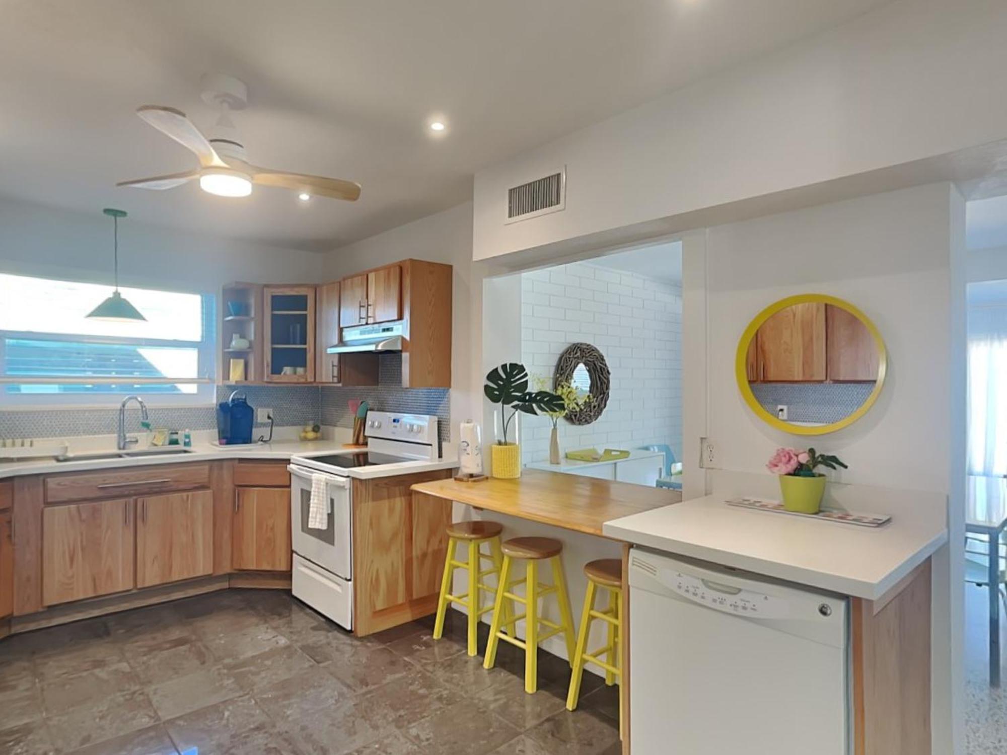Holiday home Sunshine House