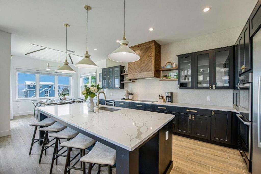 Mariners Crossing - Stunning Luxury W Gulf Views From Every Rooftop Deck Poolspa Holiday home