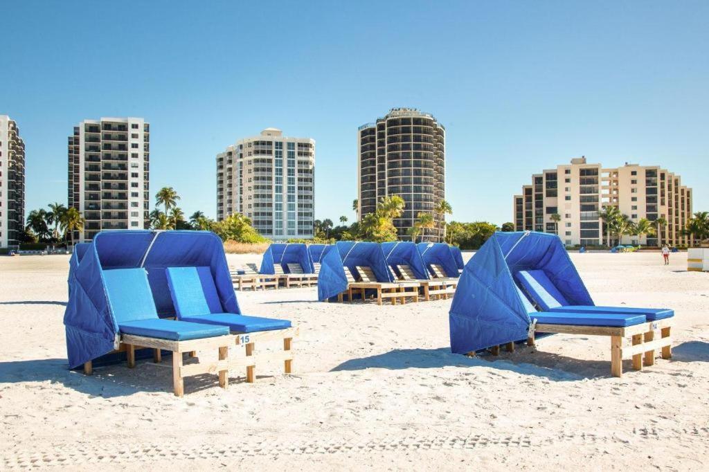 Resort Pointe Estero