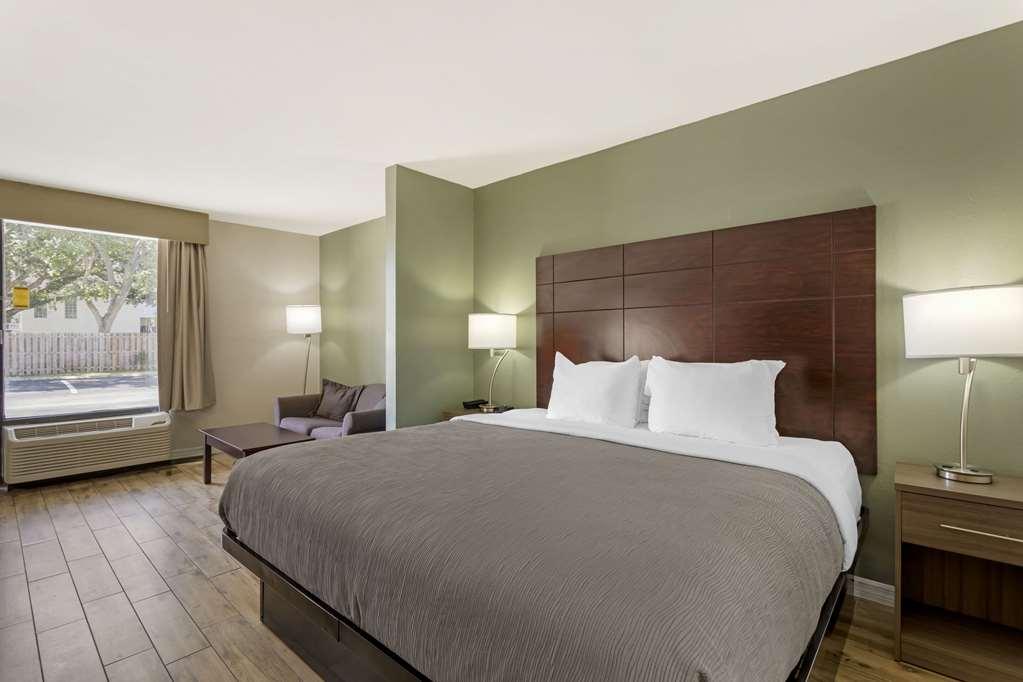 Quality & St Augustine Area Hotel