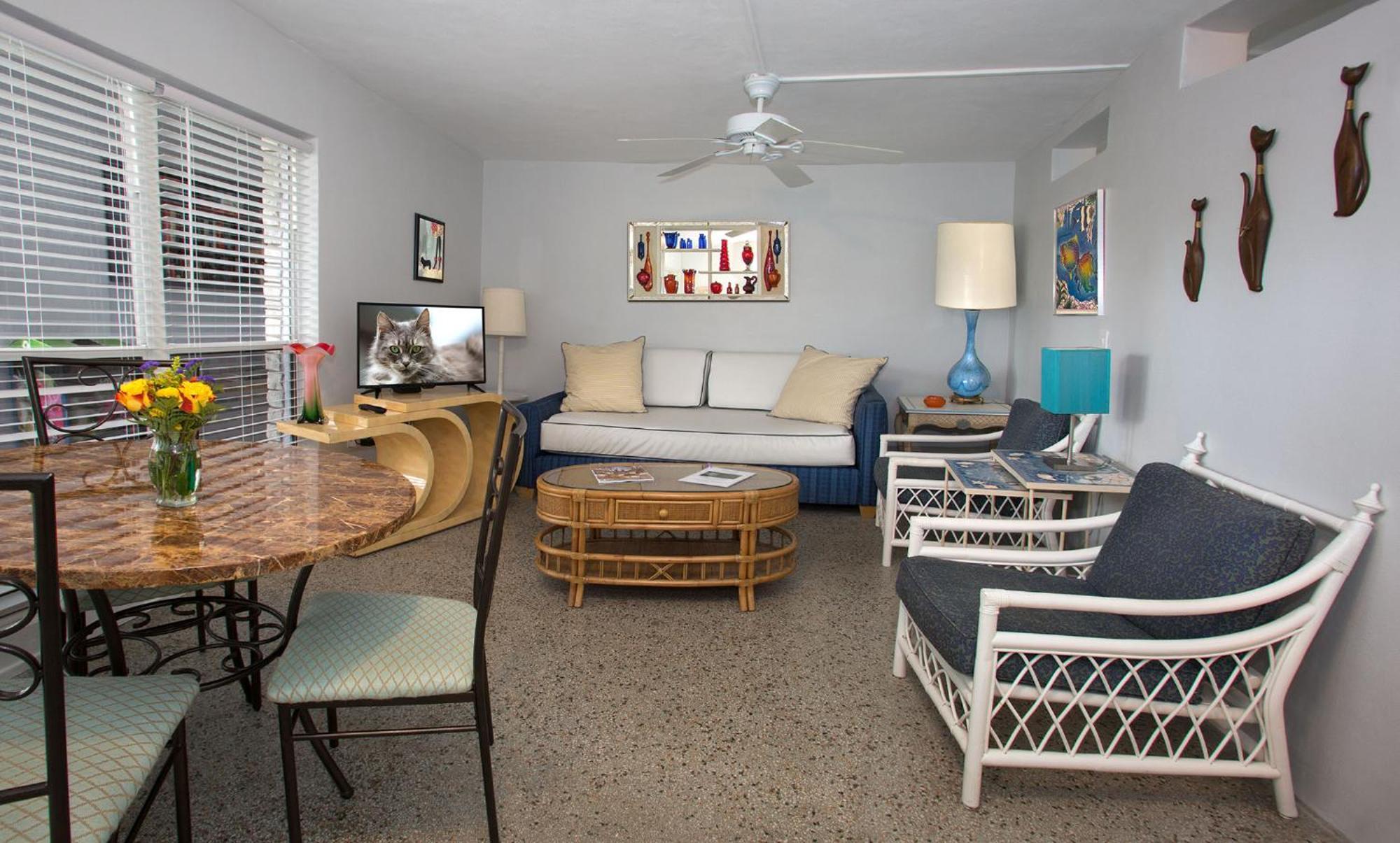 South Place - Vero Vero Beach