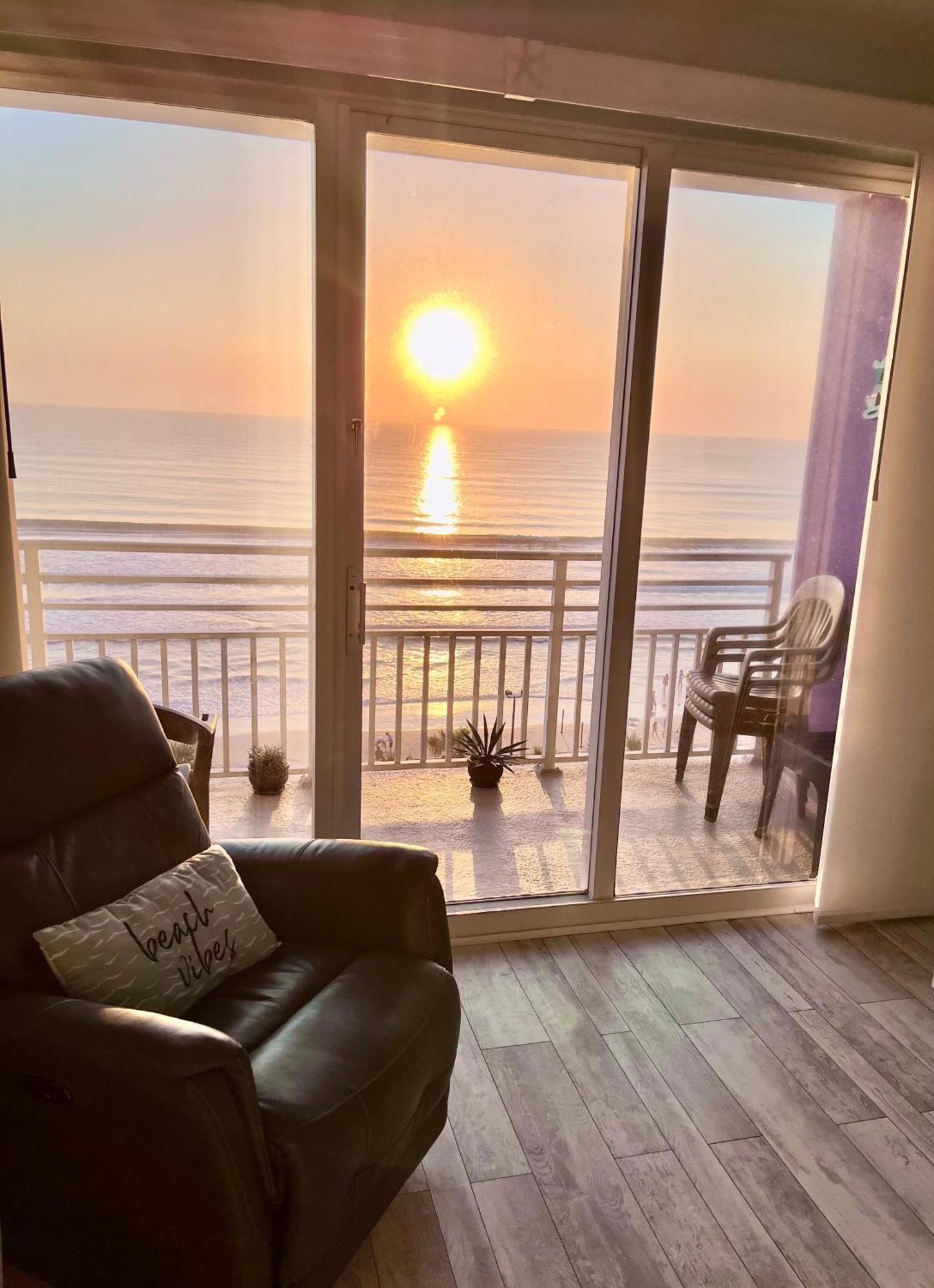 Ocean Walk - Striking Ocean Front View Holiday home