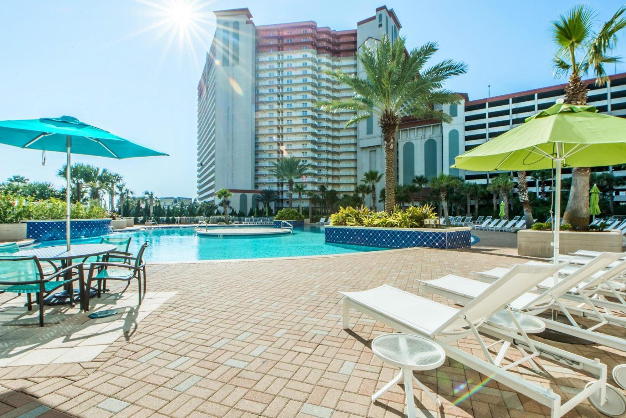 Apartment Laketown Wharf 1403 *