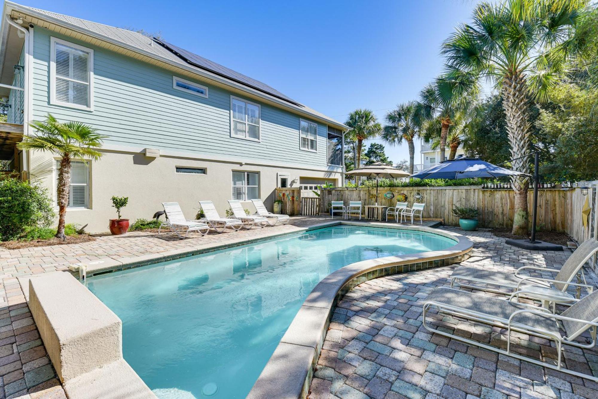 Santa Rosa With Pool, Hot Tub And Golf Cart Holiday home *