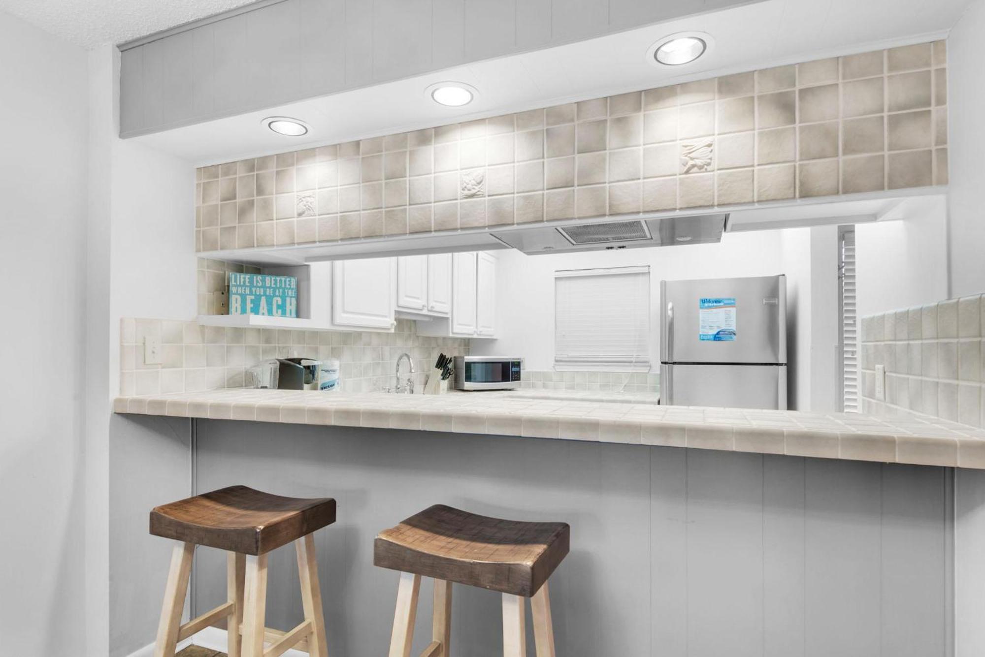Emerald Isle 208 Apartment