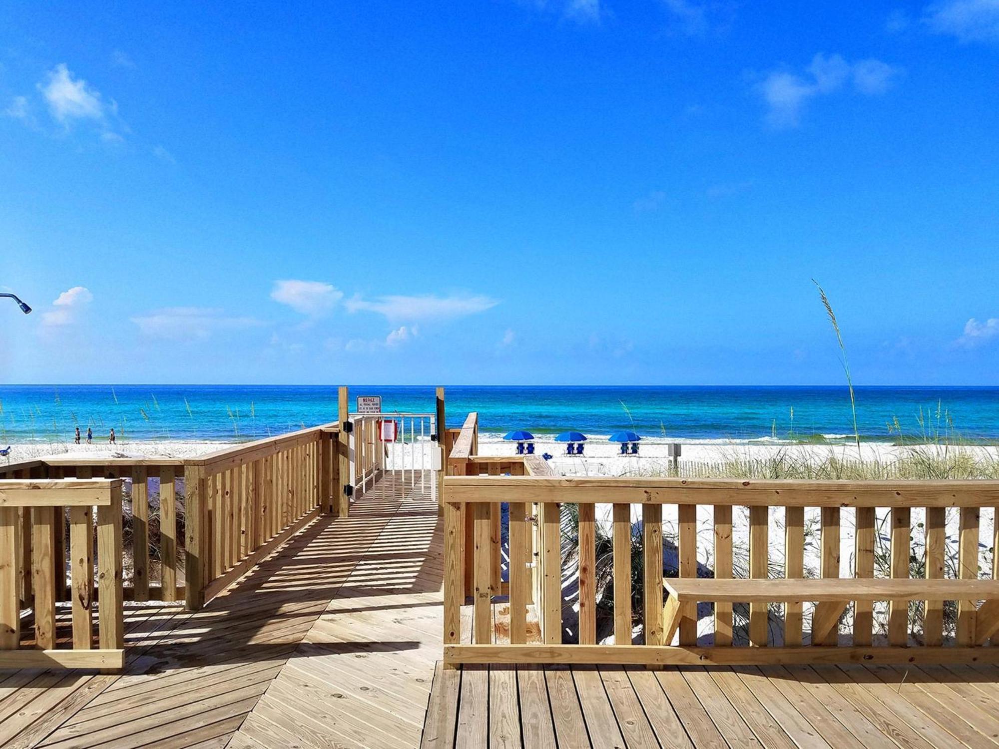 Emerald Isle 208 Apartment *