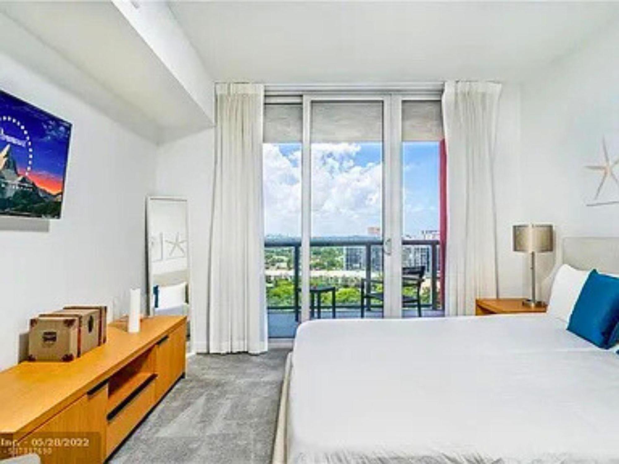 Mvr At Beachwalk Apartment