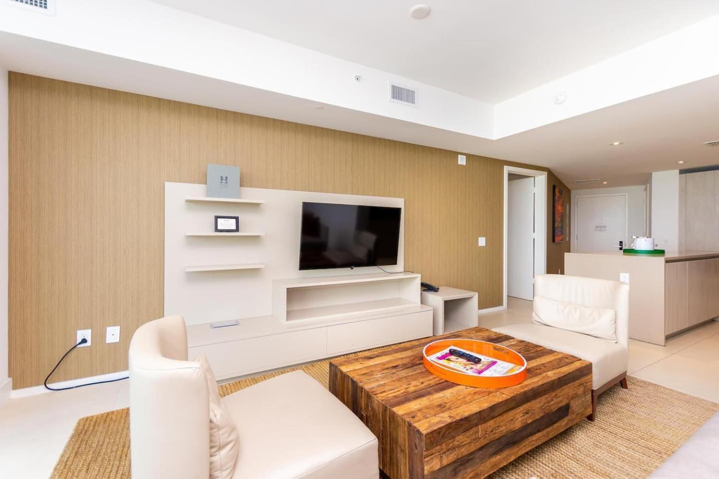 Amazing At Lyfe & Residences Apartment