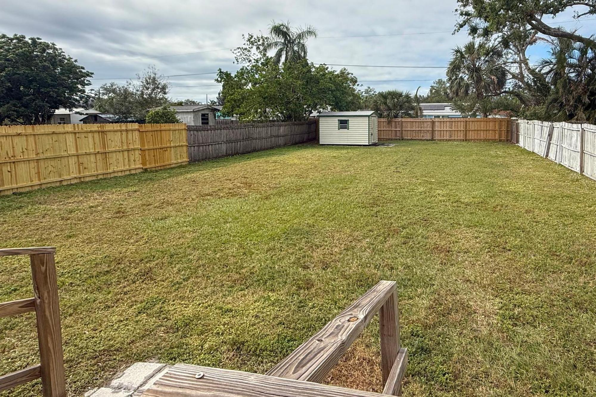 8 Mi To Siesta Key! Holiday home
