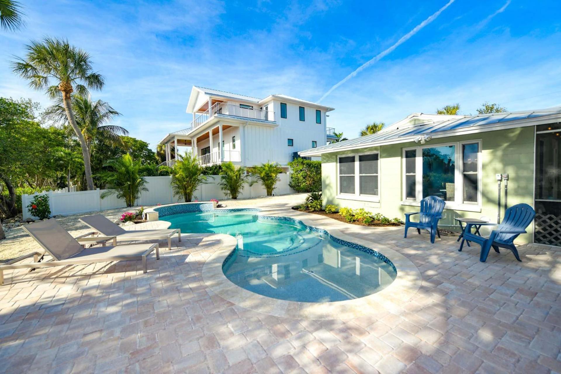 Dockside Paradise Anna Maria