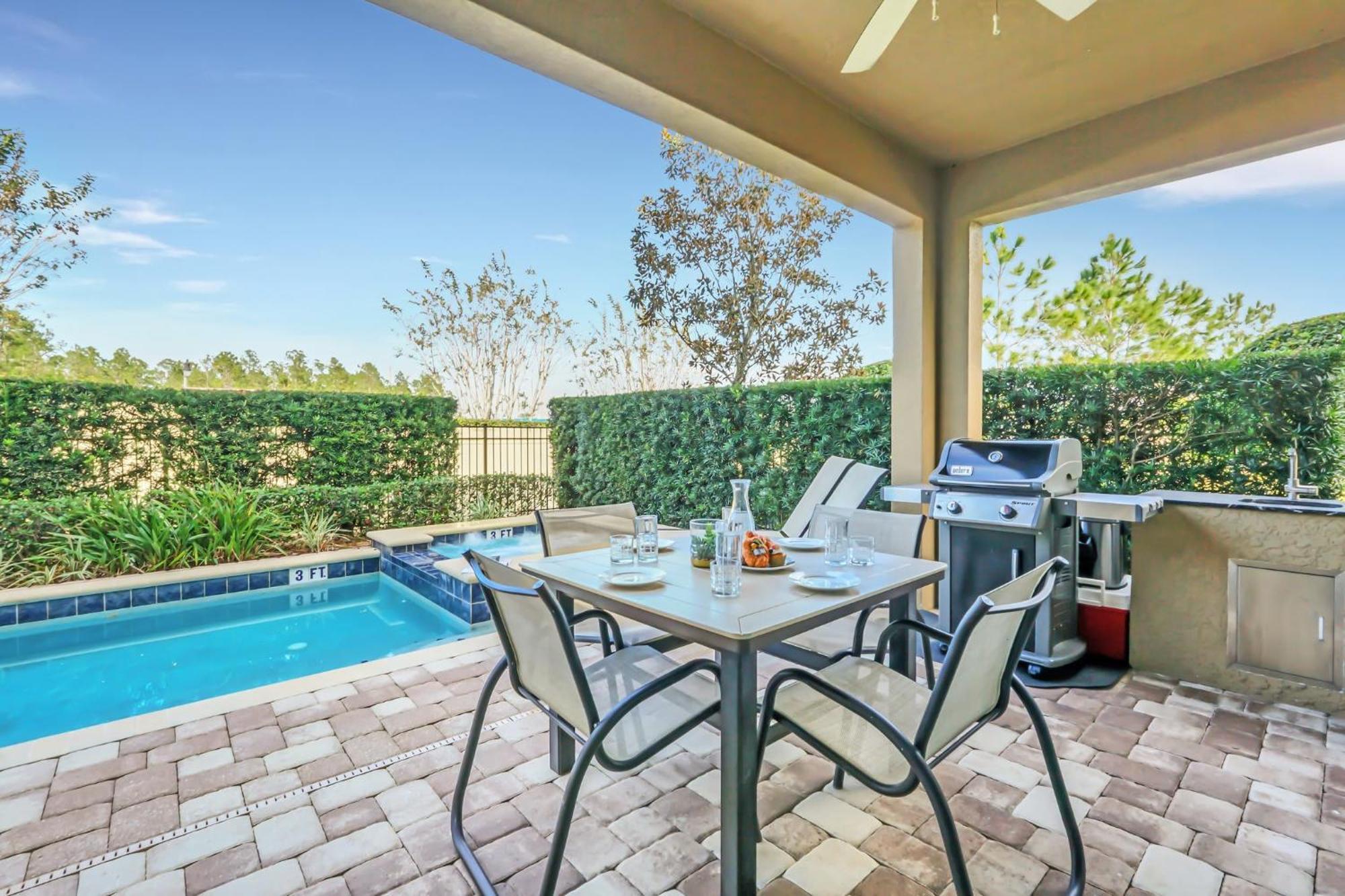 Luxe Family Escape At Encore At Reunion Holiday home *