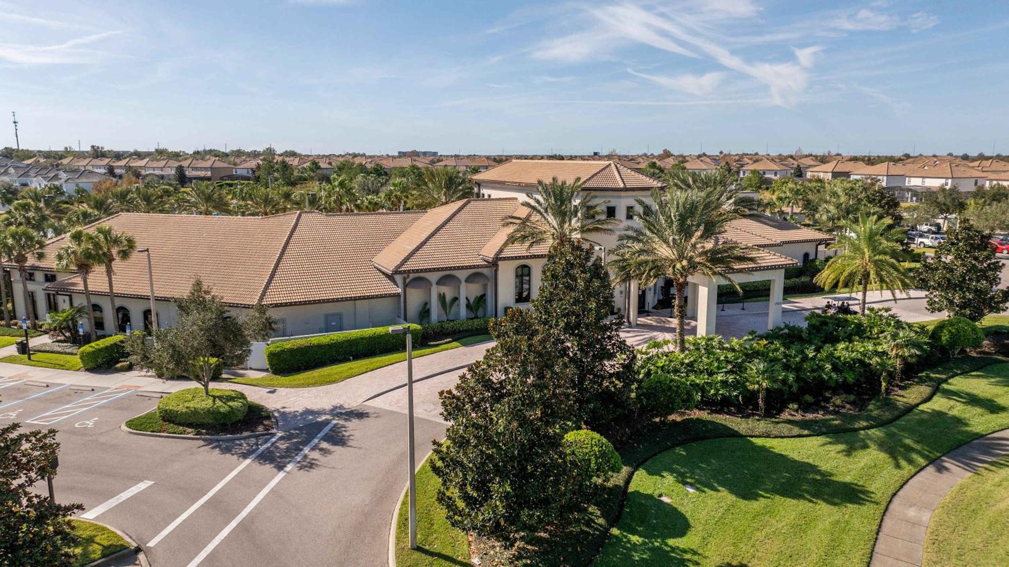 Villa Luxurious 4bd Private Pool & At Champions Gate 9021