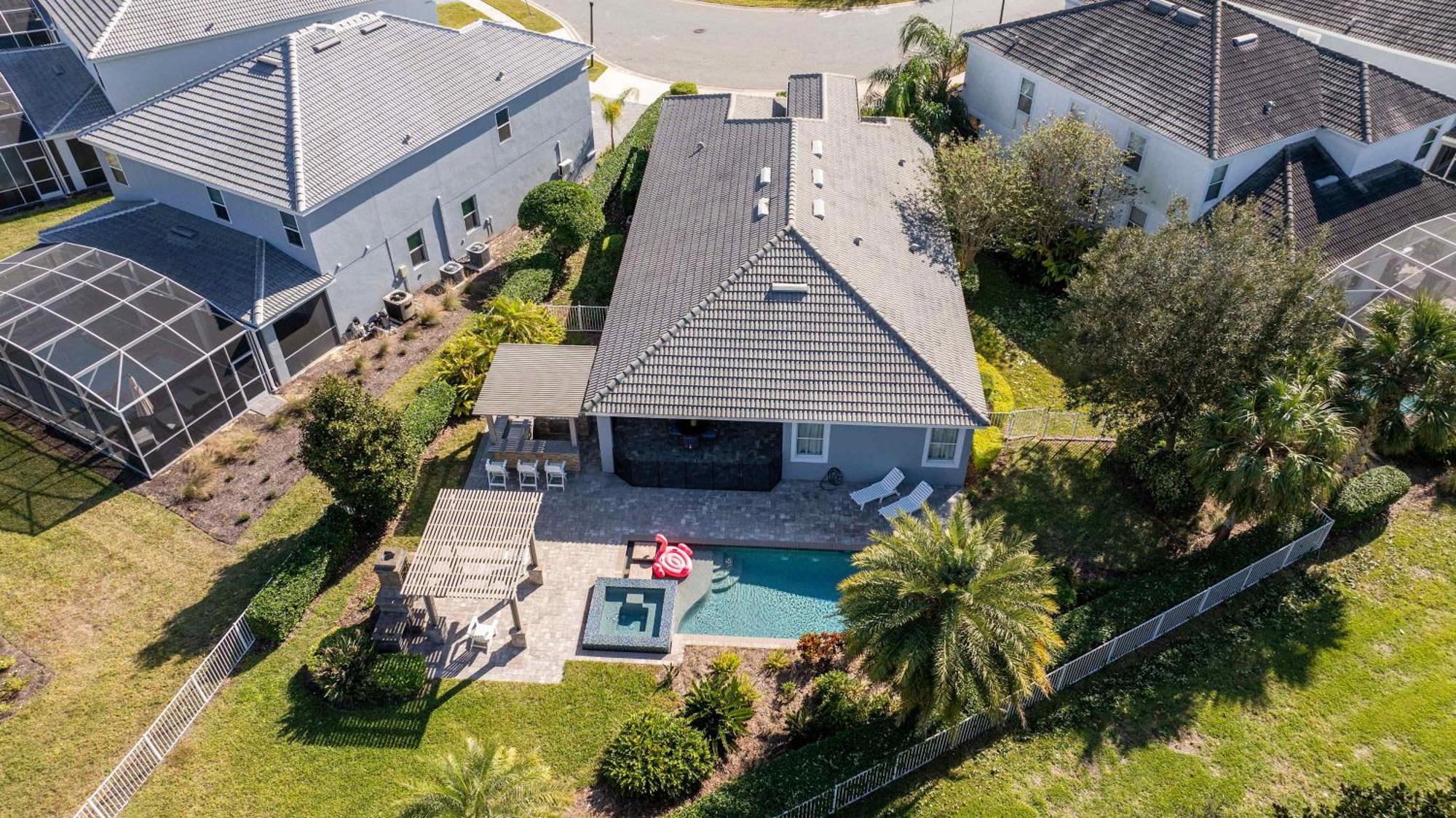 Luxurious 4bd Private Pool & At Champions Gate 9021 Davenport