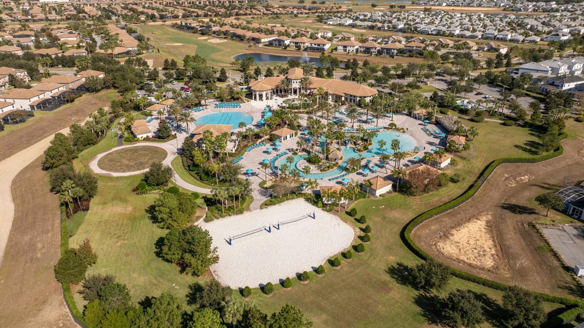 Luxurious 4bd Private Pool & At Champions Gate 9021 Villa