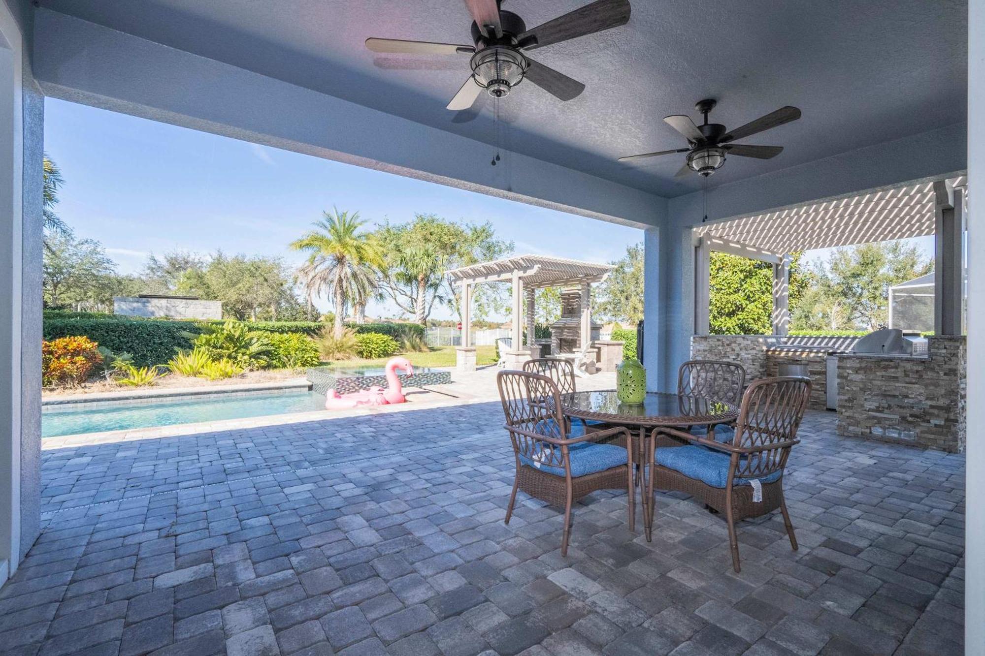 Villa Luxurious 4bd Private Pool & At Champions Gate 9021