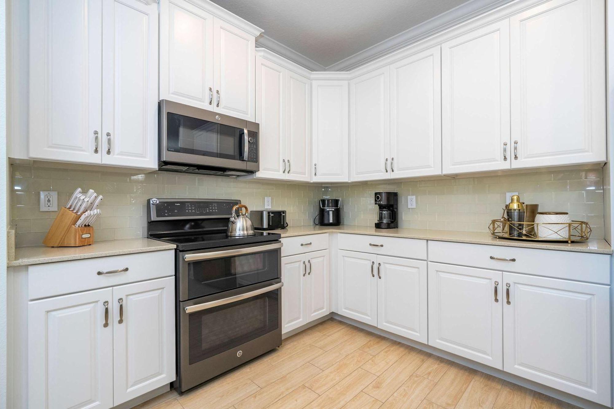 Villa Luxurious 4bd Private Pool & At Champions Gate 9021 *