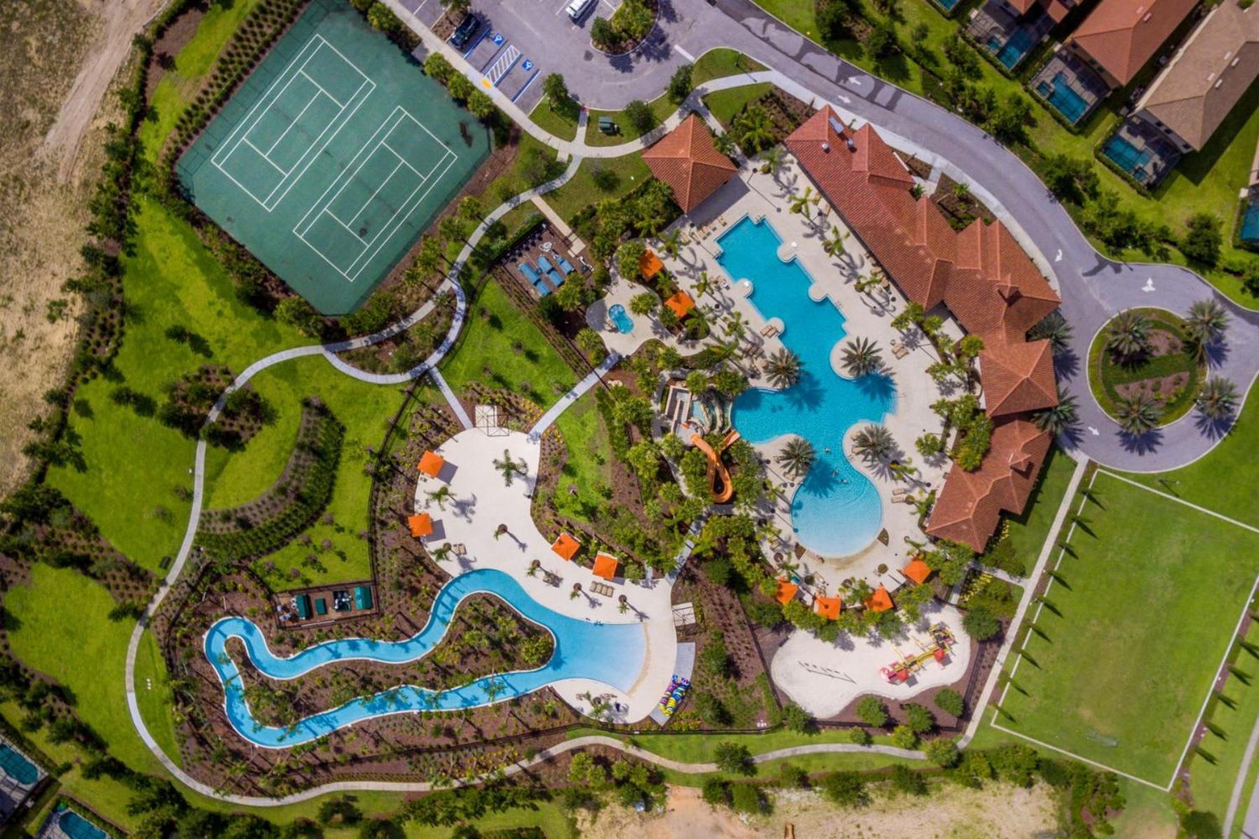 Solterra 15 Mi To Pool & Game Holiday home *
