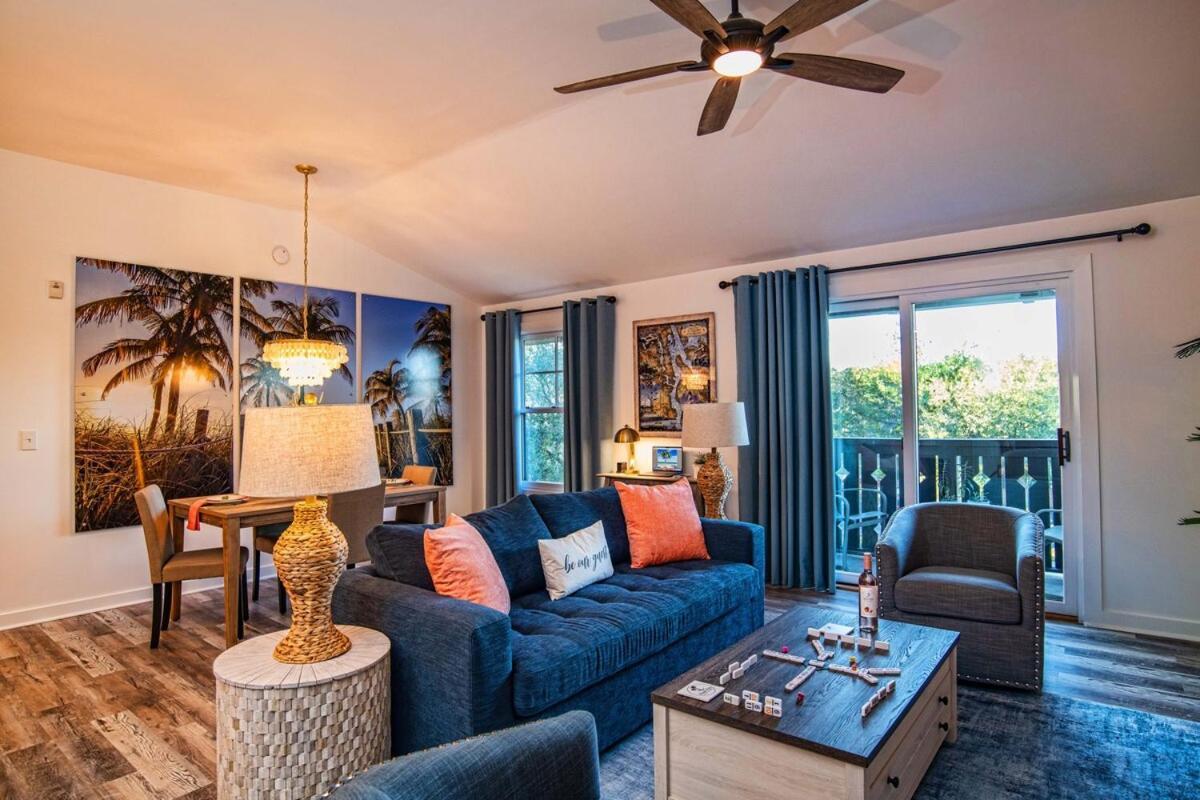 Luxury Couples Getaway W Dual Shower 6308p1 *
