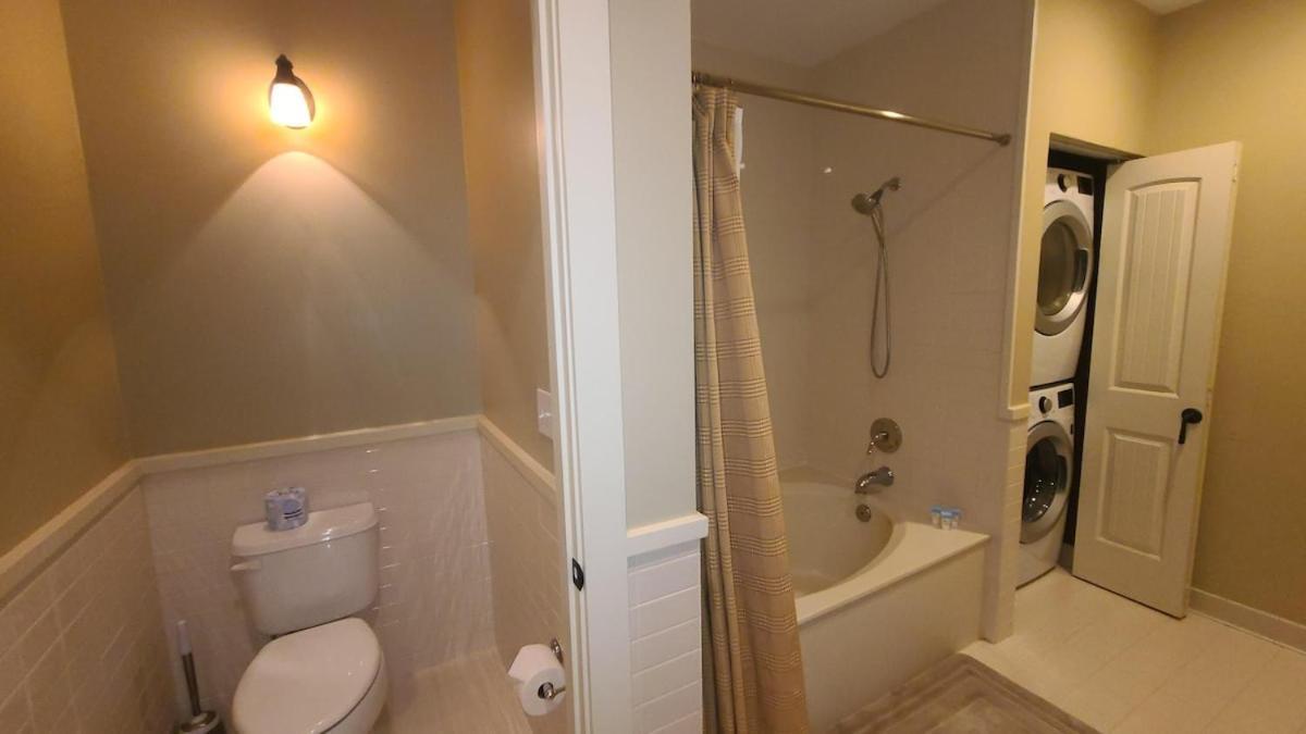 5322-1p Floor 1 Bedroom Overlooks Pool Courtyard - St. Augustine