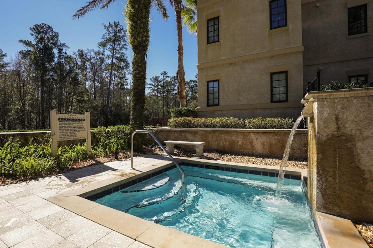 5322-1p Floor 1 Bedroom Overlooks Pool Courtyard - Holiday home *