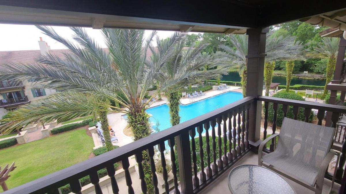5322-1p Floor 1 Bedroom Overlooks Pool Courtyard - *