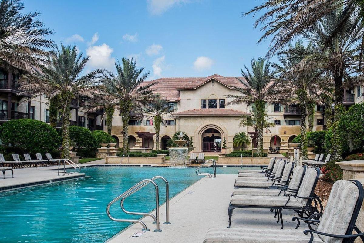 5322-1p Floor 1 Bedroom Overlooks Pool Courtyard - Holiday home
