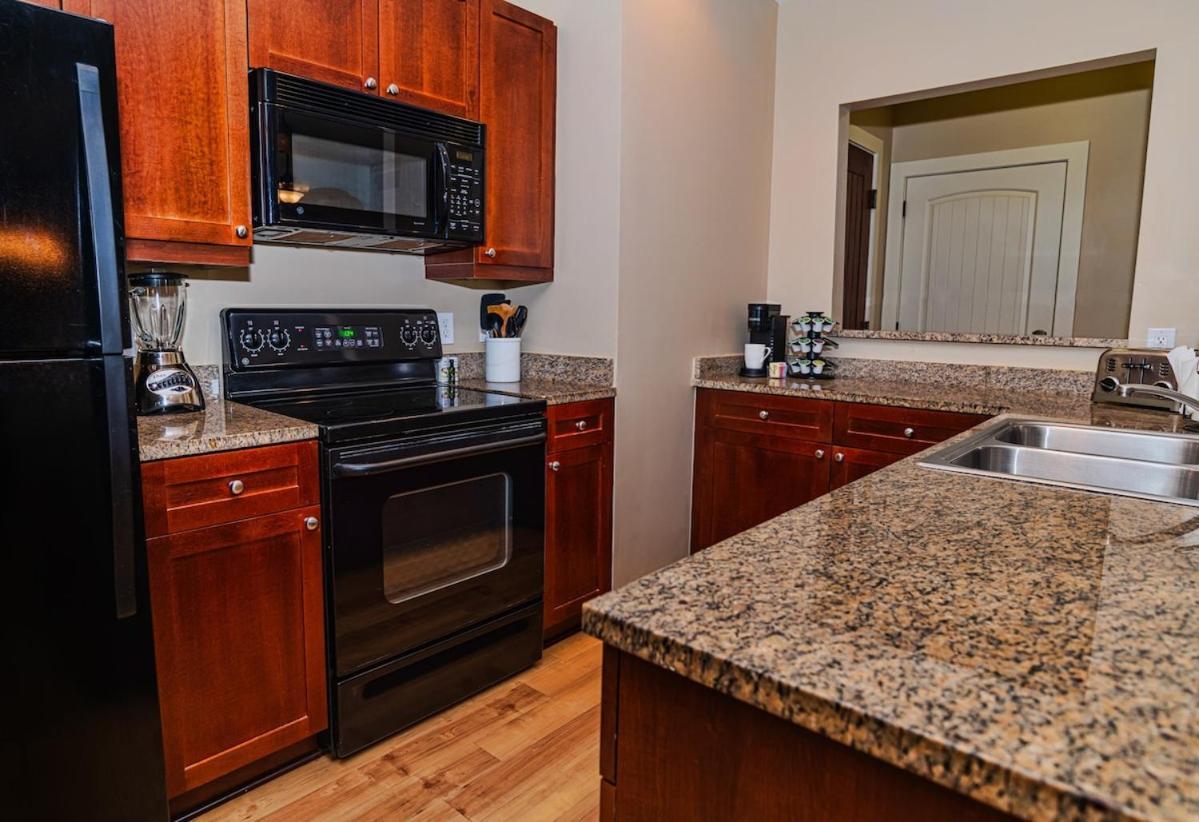 5322-1p Floor 1 Bedroom Overlooks Pool Courtyard - Holiday home St. Augustine