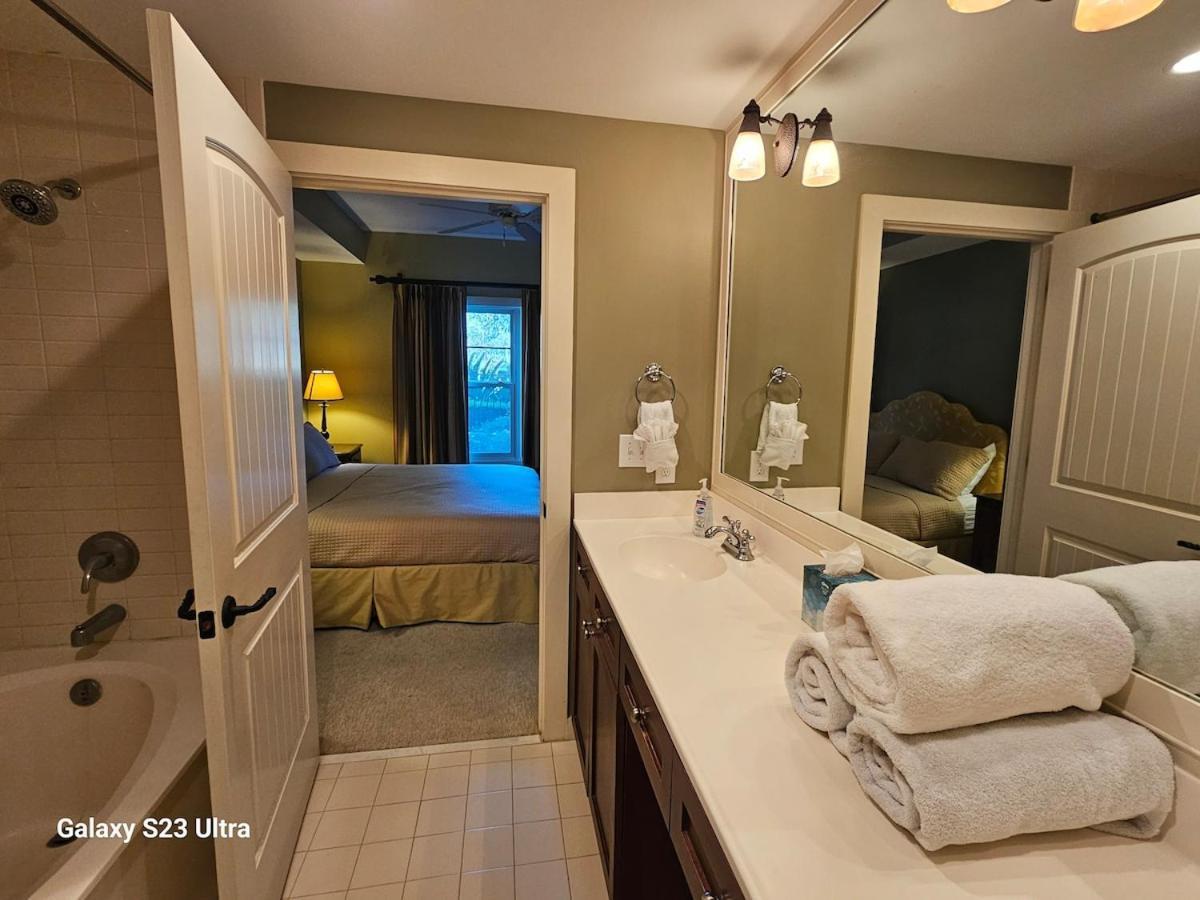 4106-1 Cozy Ground Floor 1 Bedroom With Fenced Patio