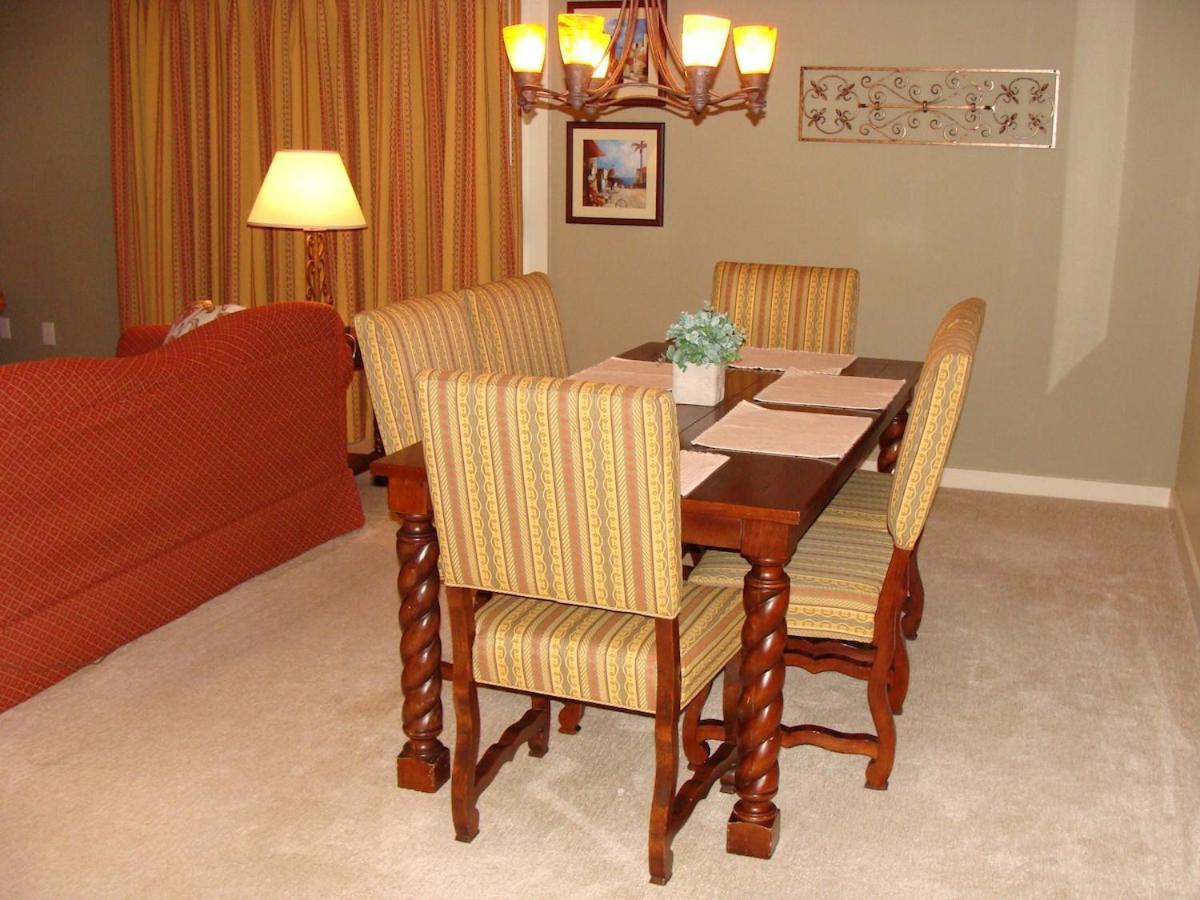4106-1 Cozy Ground Floor 1 Bedroom With Fenced Patio *