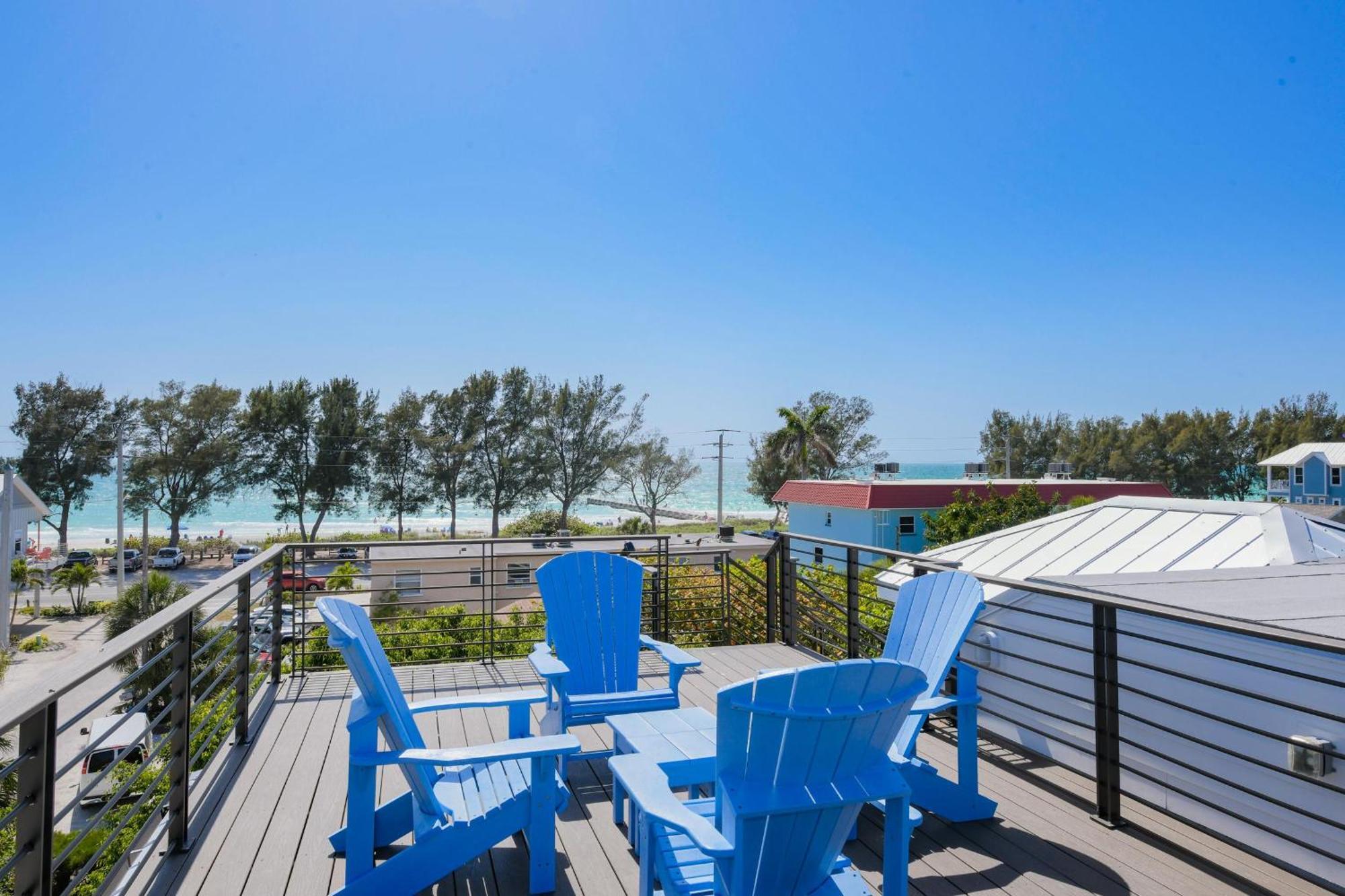Holiday home Crystal Waves Oasis *