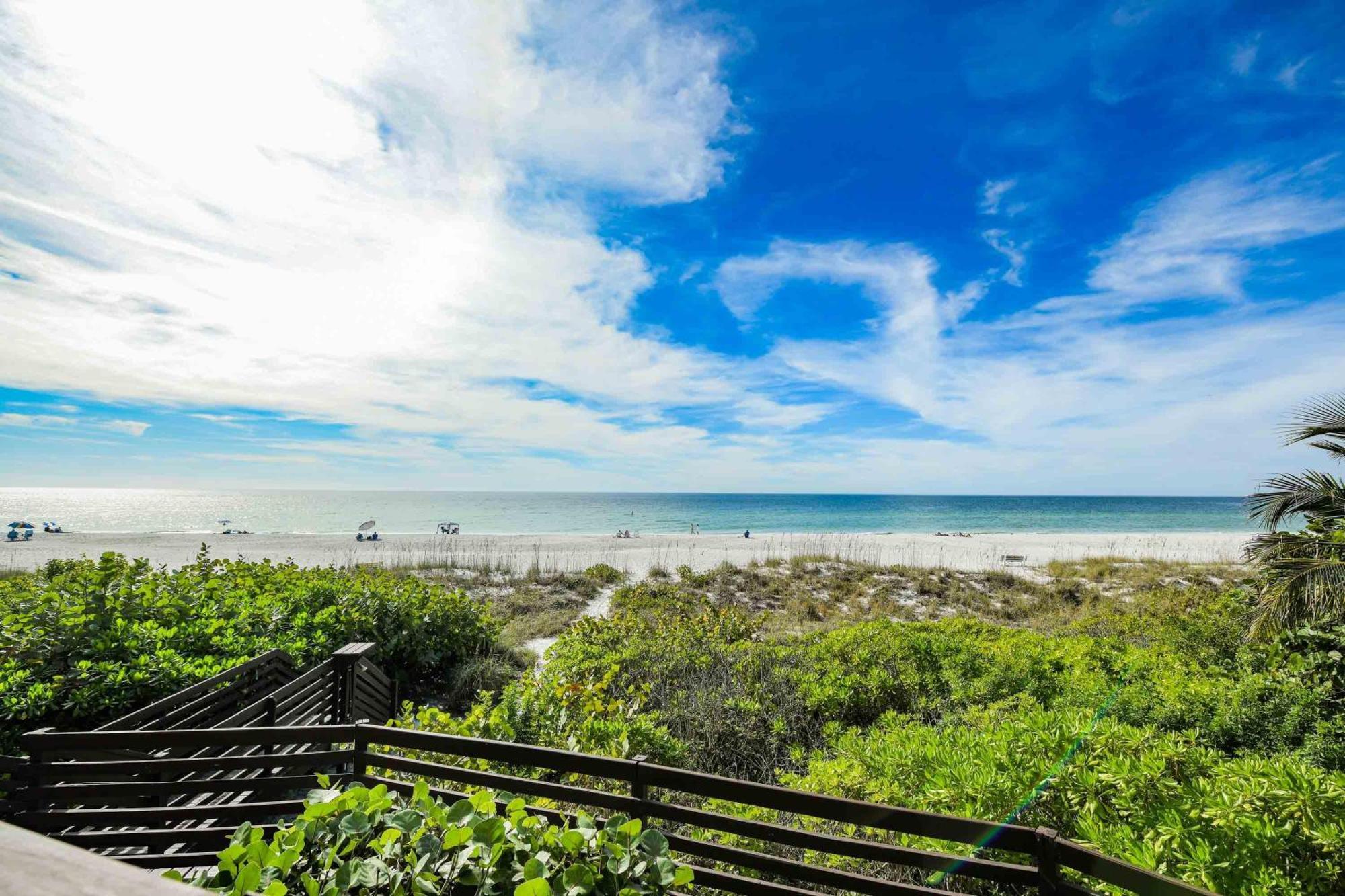 The Beach Front Holiday home Holmes Beach