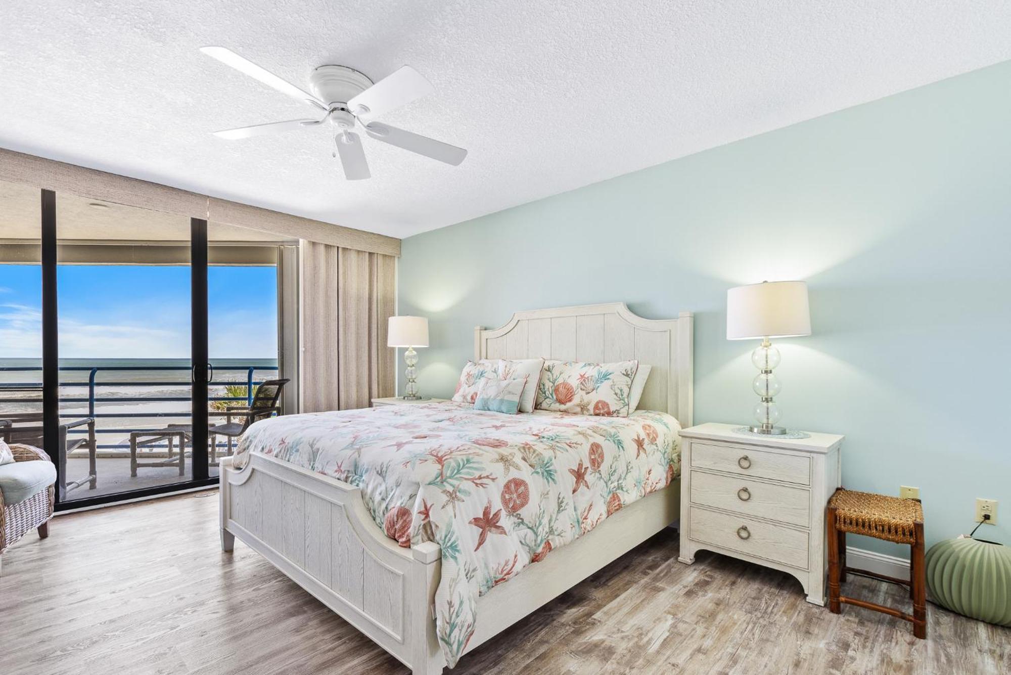Apartment Luxury Oceanfront - Stunning Views & Private Balcony - Ebb Tide 305