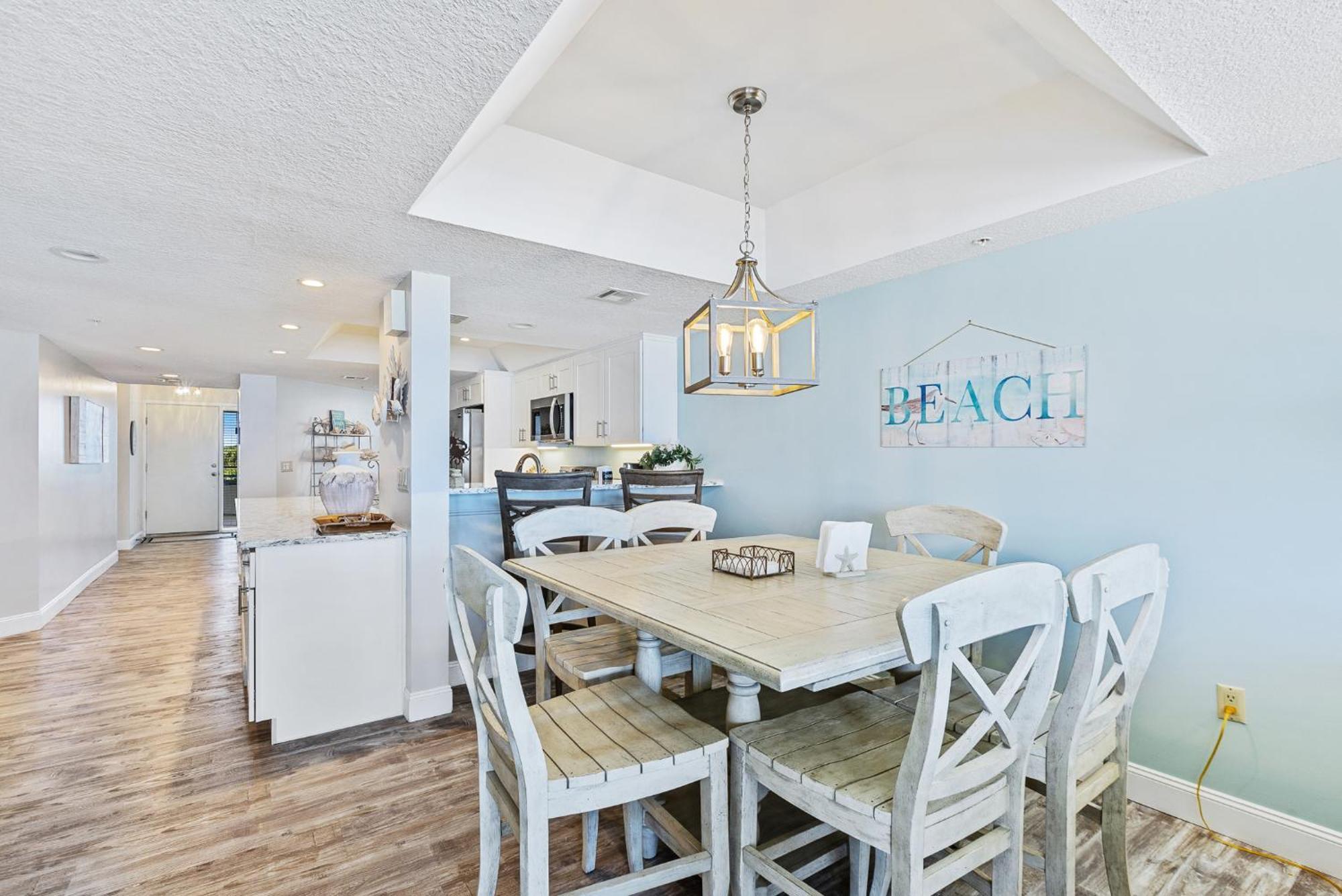 Luxury Oceanfront - Stunning Views & Private Balcony - Ebb Tide 305 *